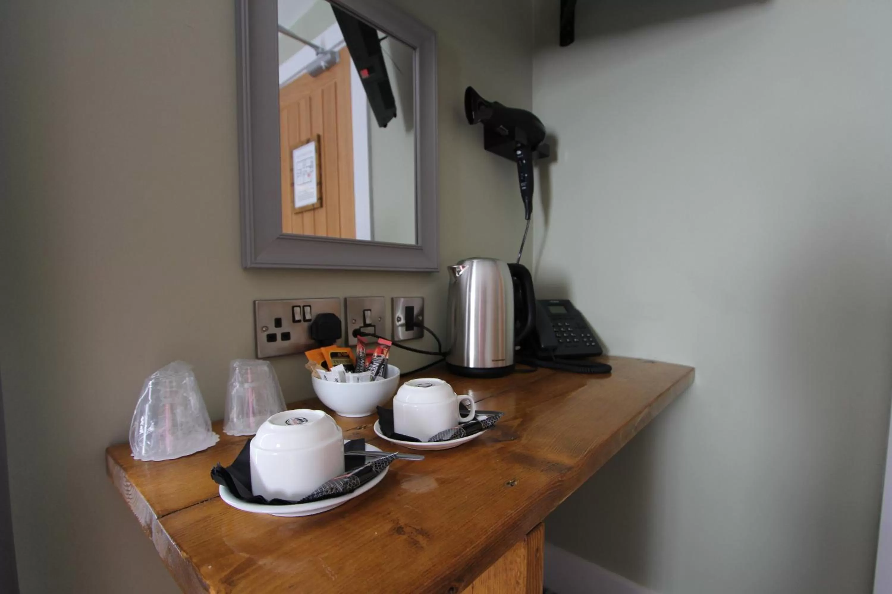 TV and multimedia in Tyr Winch