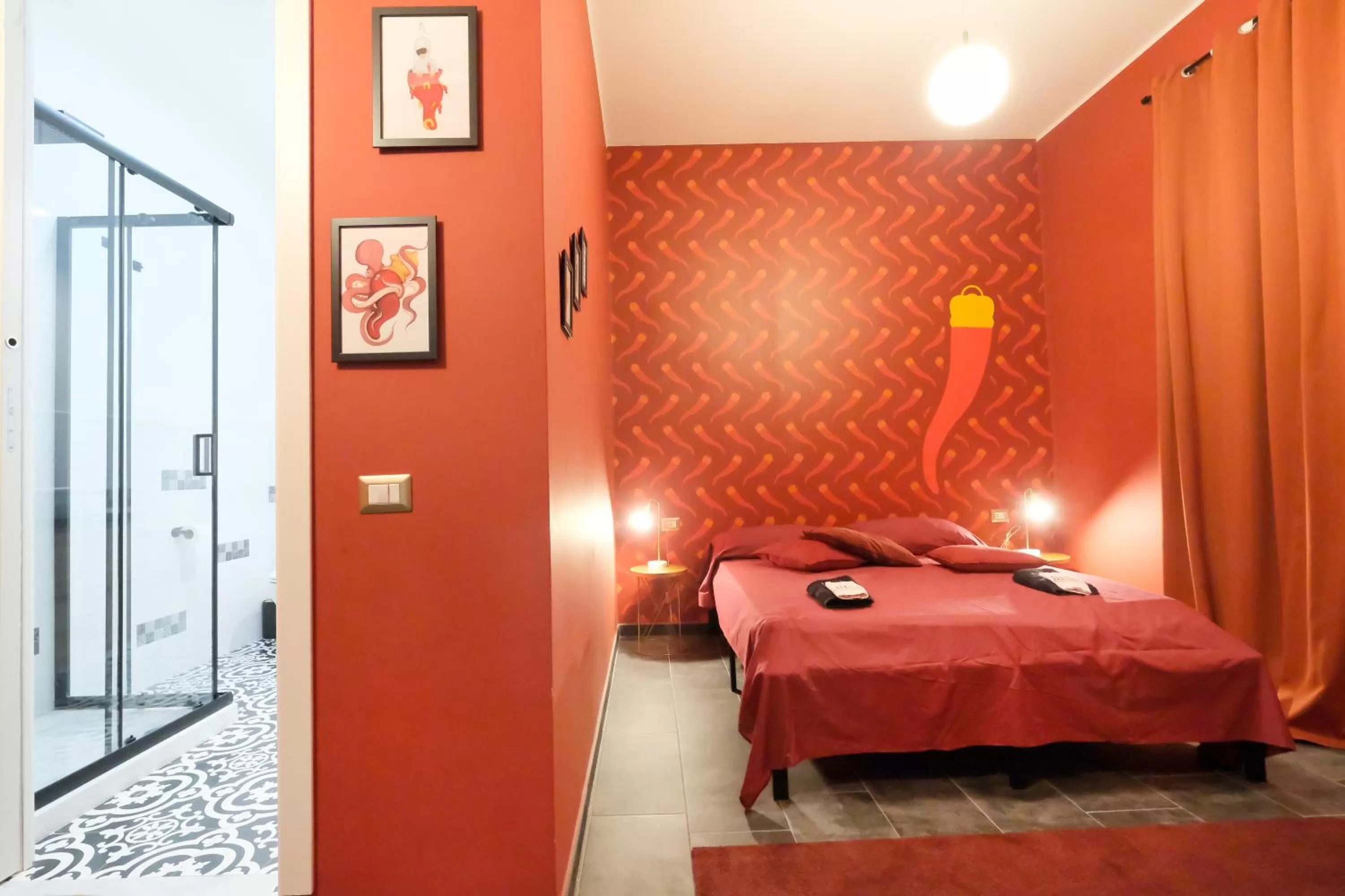 Bathroom, Bed in LH51 B&B