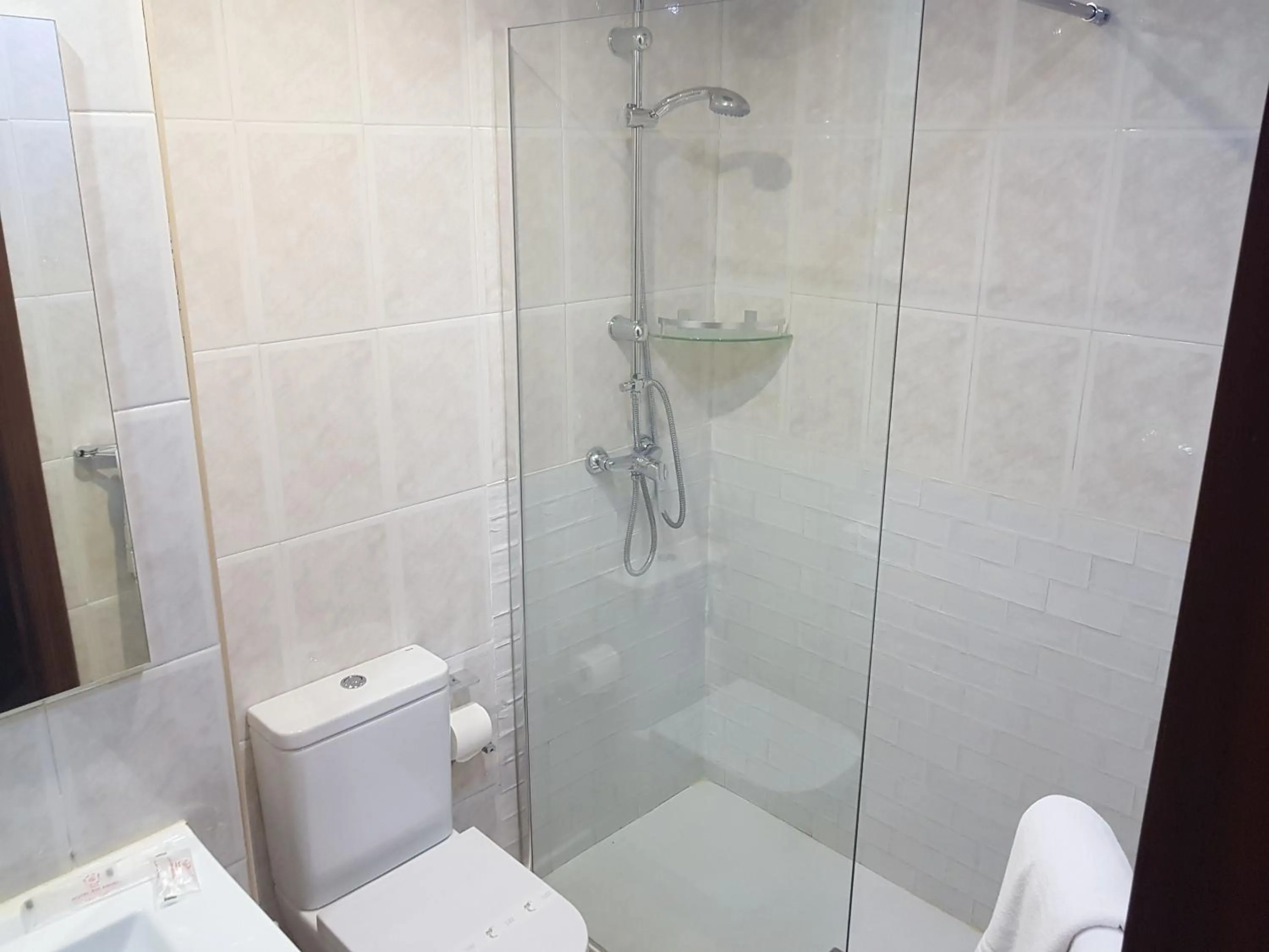 Photo of the whole room in Idh Angel