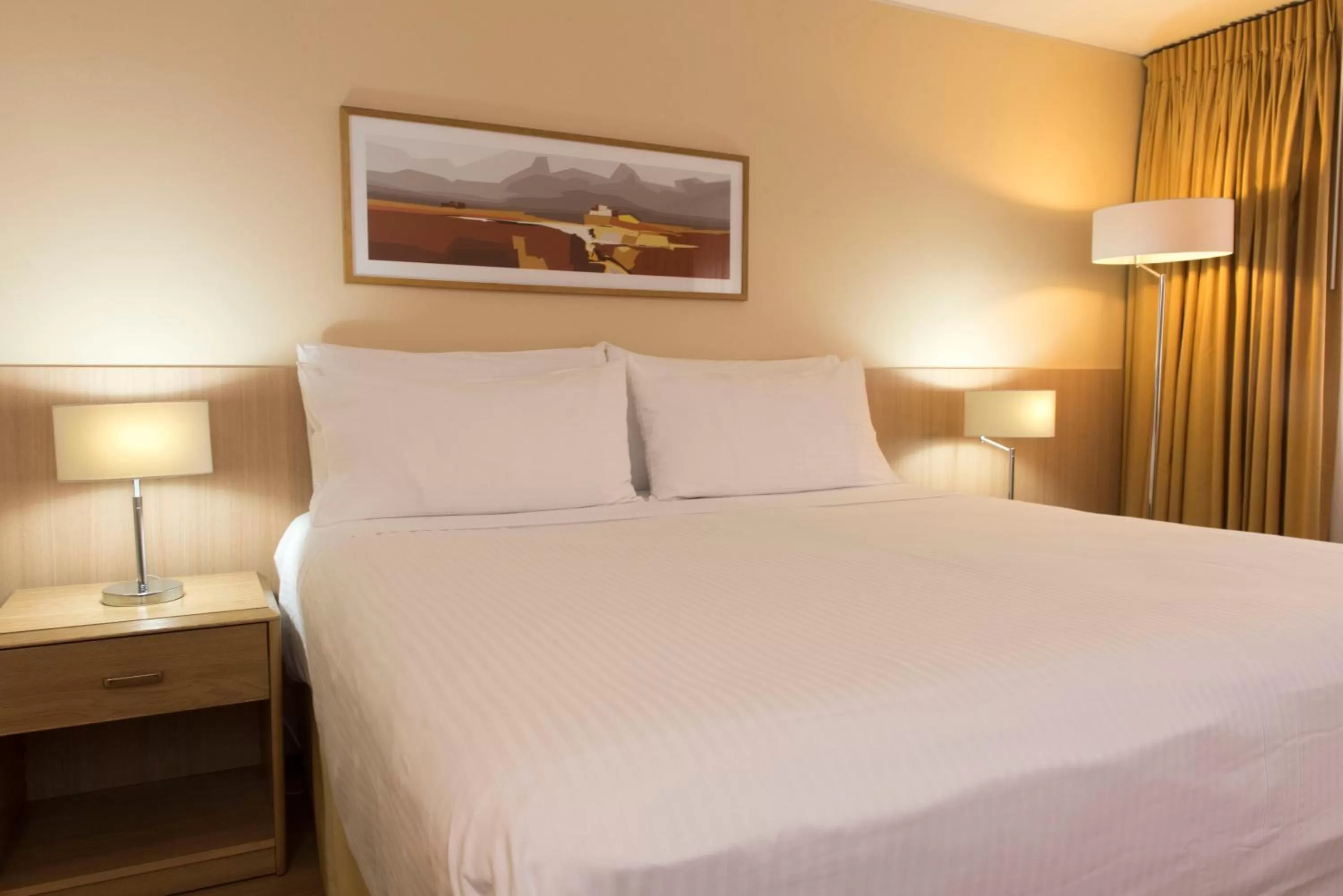 Photo of the whole room, Bed in Holiday Inn Montevideo by IHG