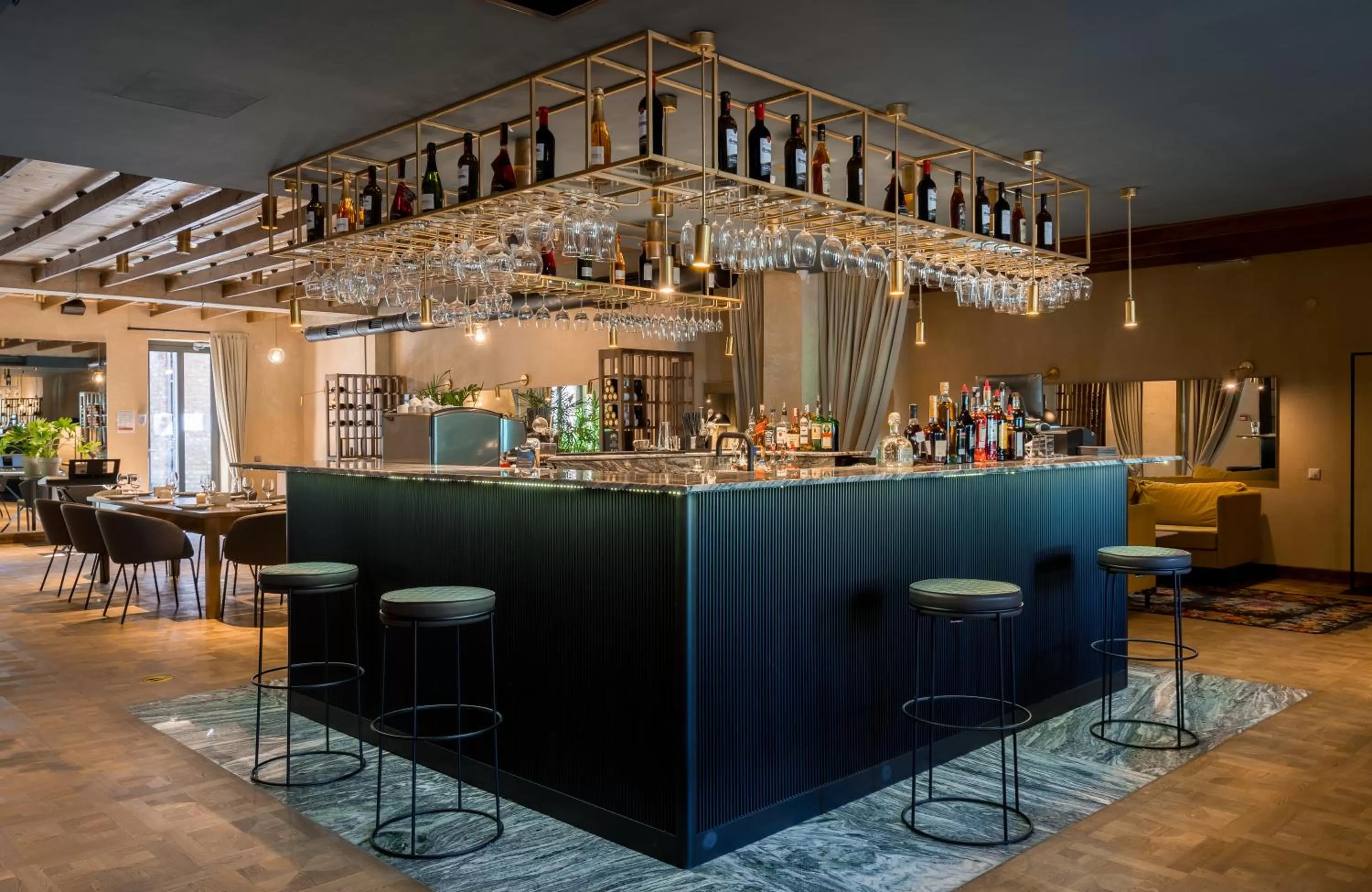 Restaurant/places to eat in Orbeliani Residence Hotel