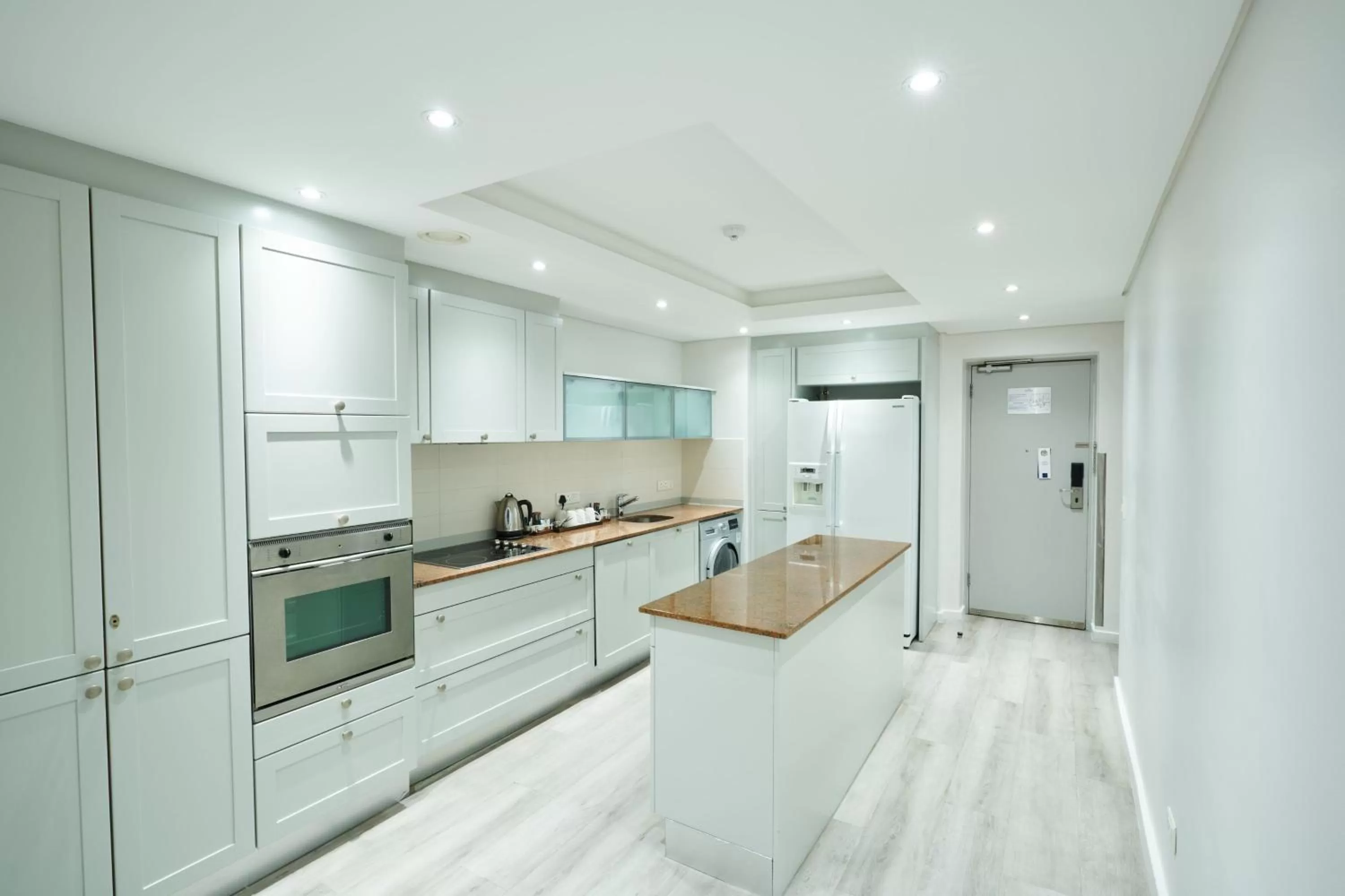 Kitchen or kitchenette in Protea Hotel by Marriott Cape Town North Wharf