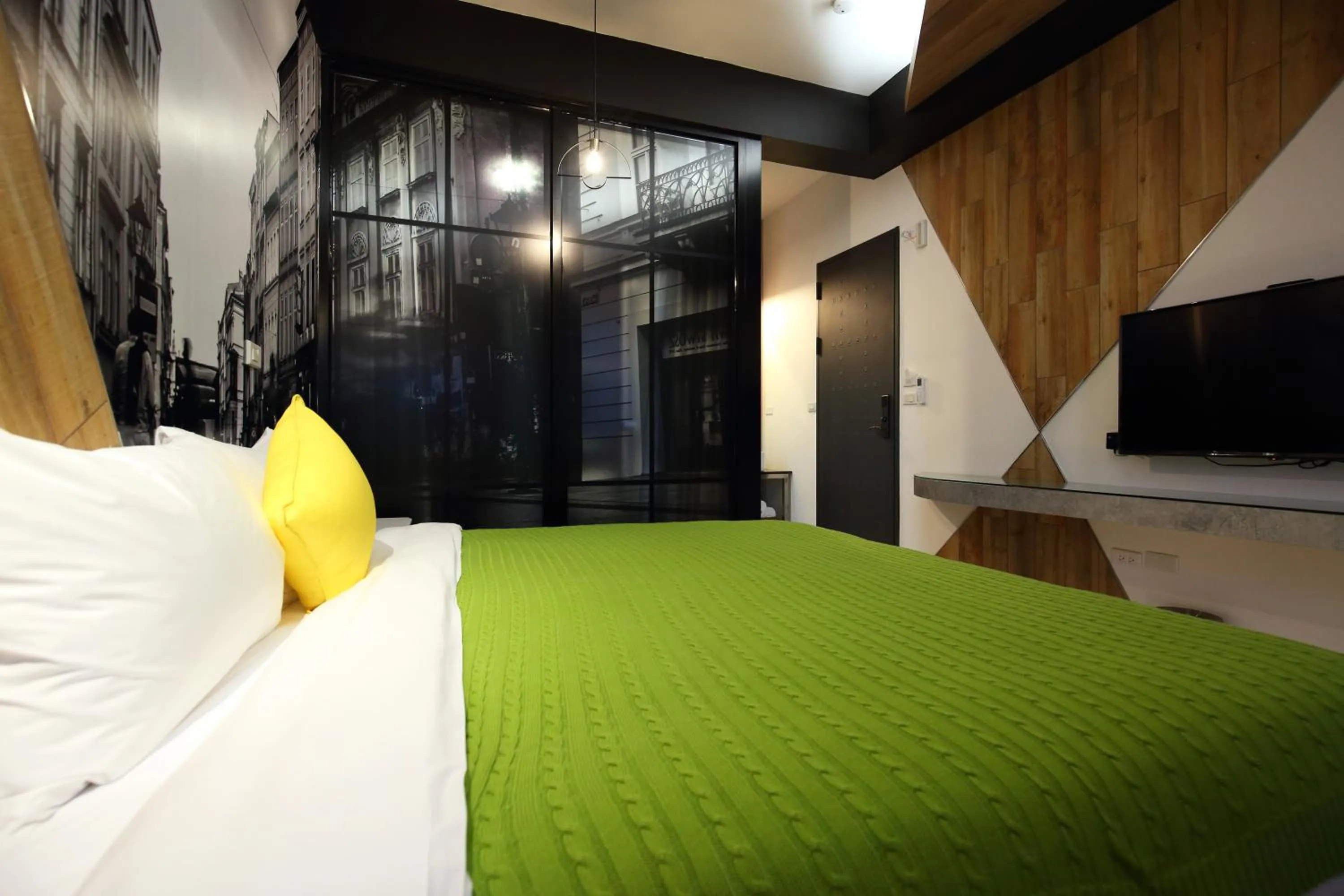 指南針民宿2178 & 工殿民宿2182