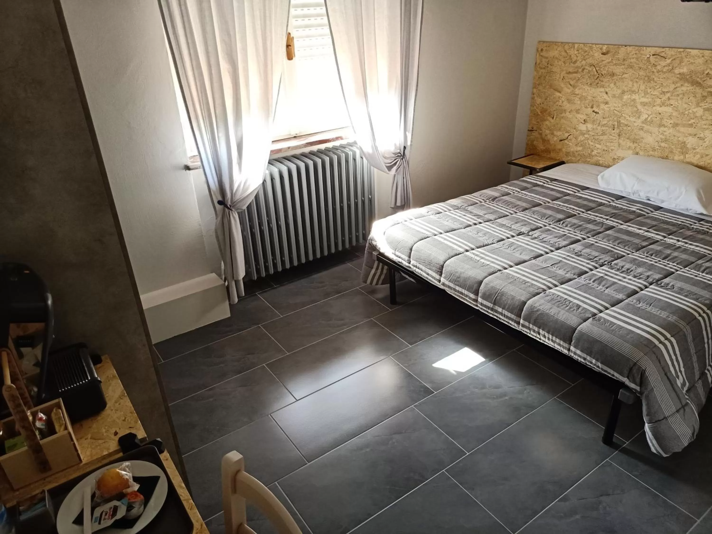 Photo of the whole room, Bed in LE MURA Foresteria