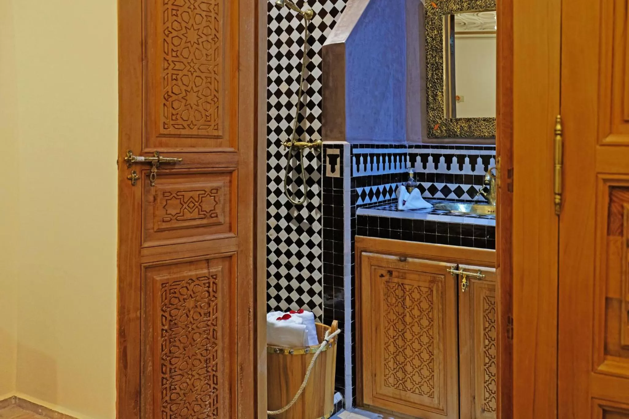 Bathroom in Riad ZANOUBA