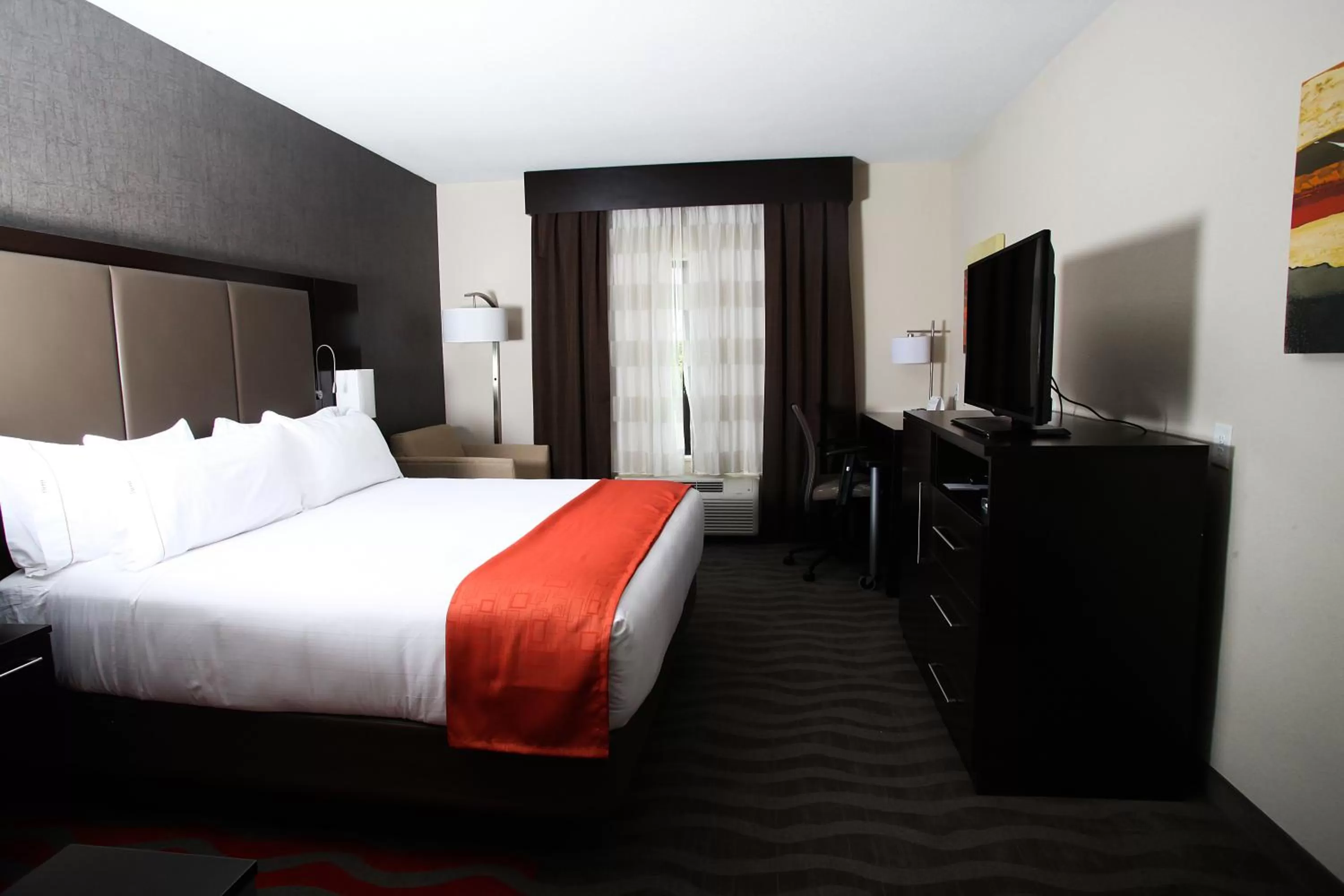 Holiday Inn Express & Suites Monroe by IHG