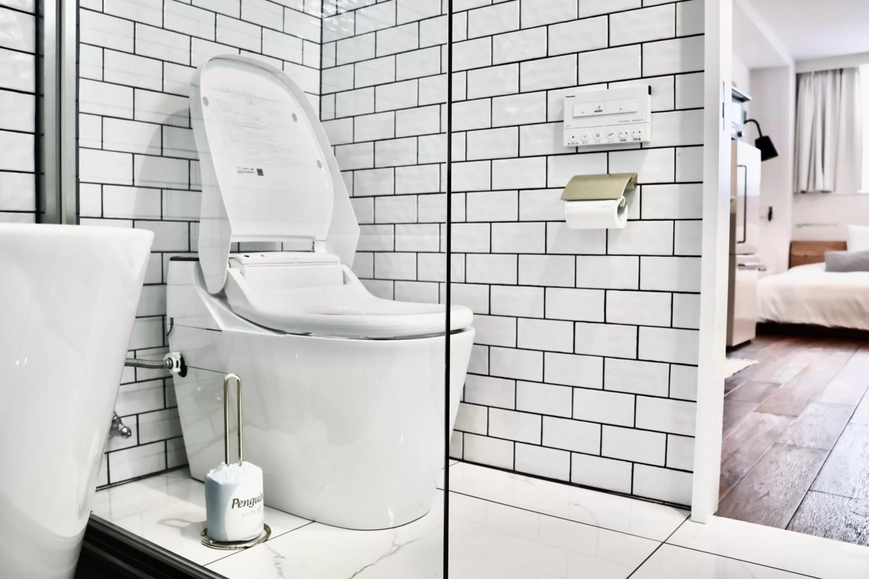 Toilet in THE ROOT2 HOTEL