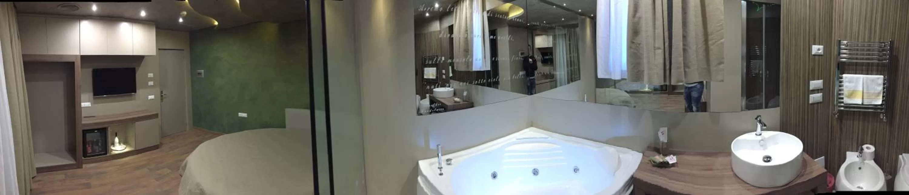 Bedroom in Hotel Smeraldo