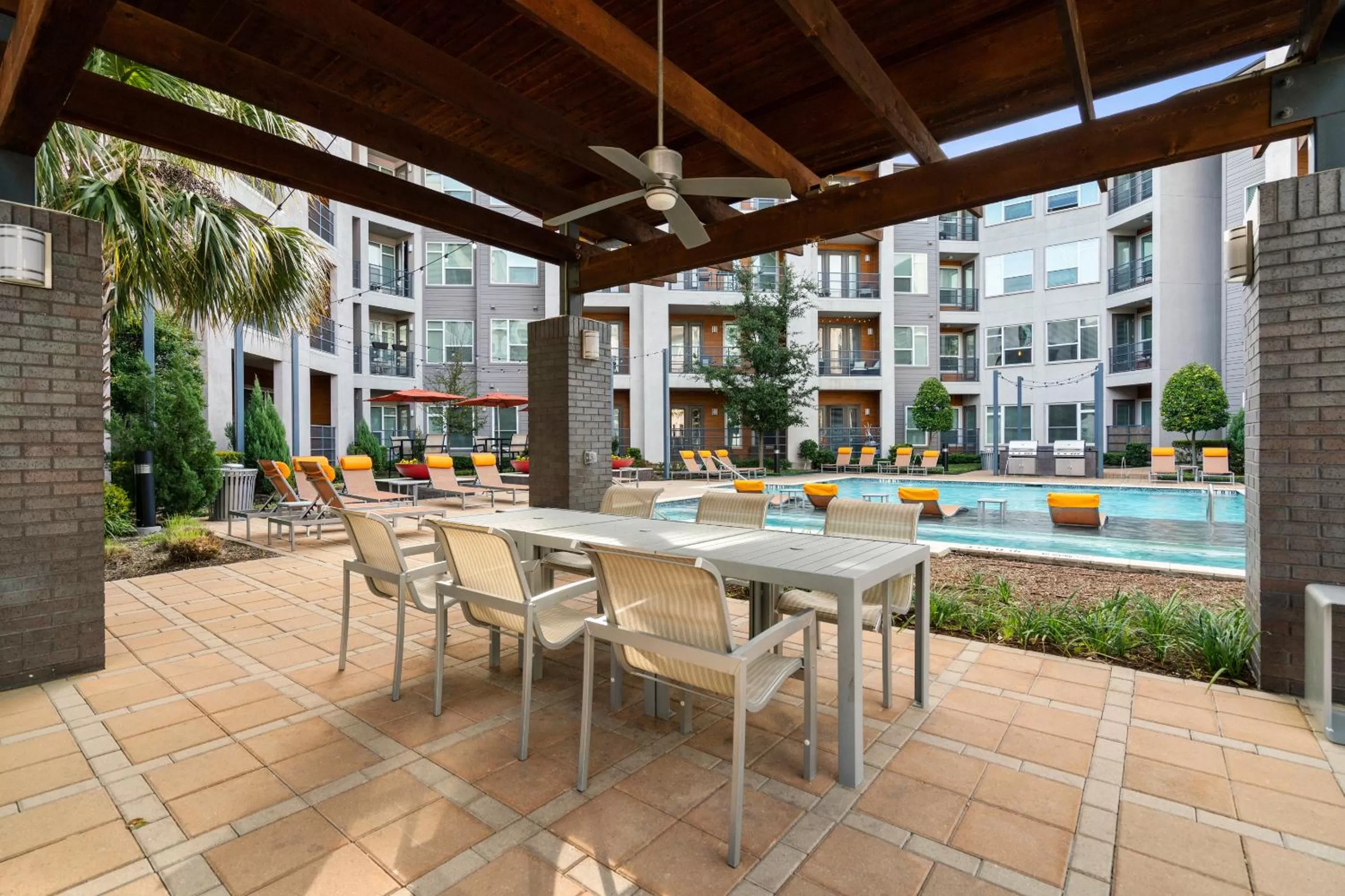 BBQ facilities in Kasa Love Field-Medical District Dallas