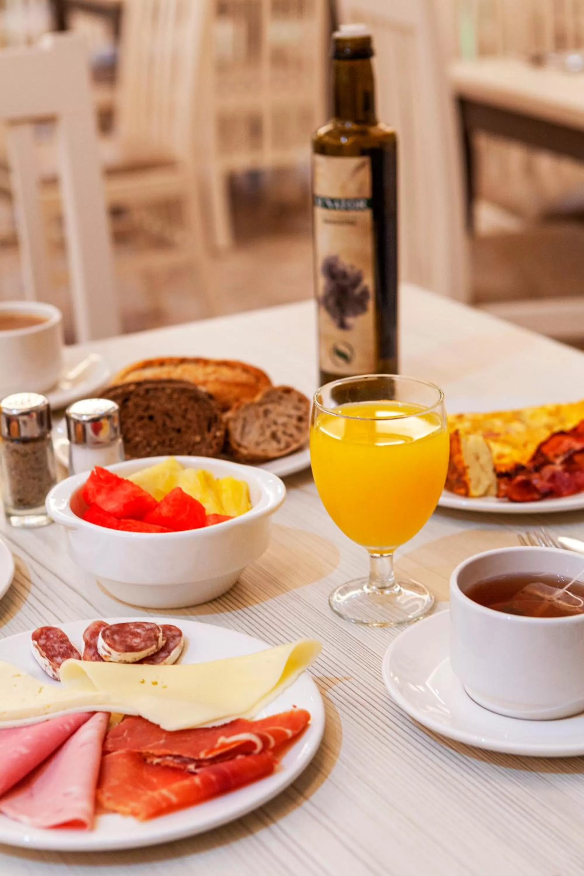 Restaurant/places to eat in Playacanela