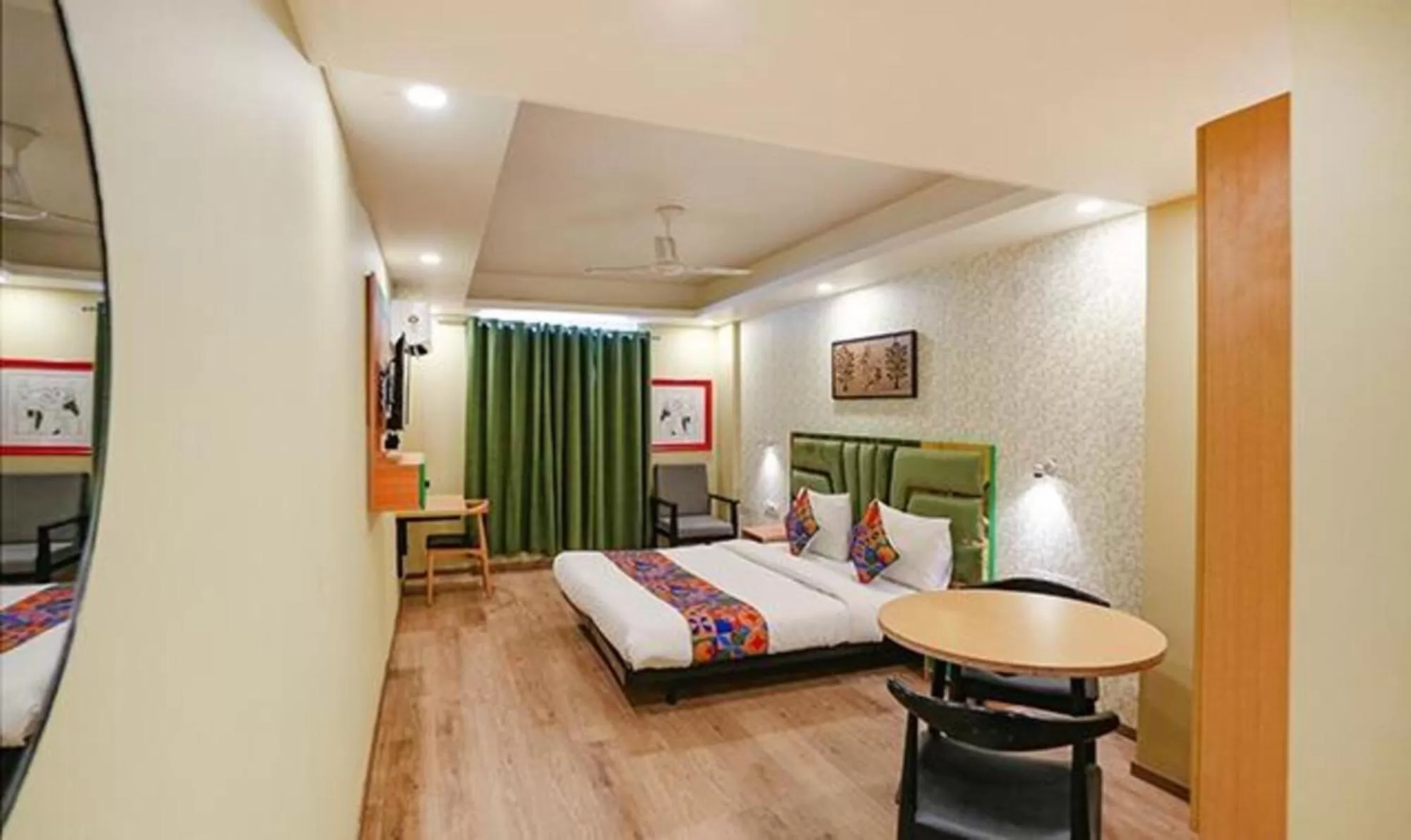 TV and multimedia in FabHotel Aerosky Grand