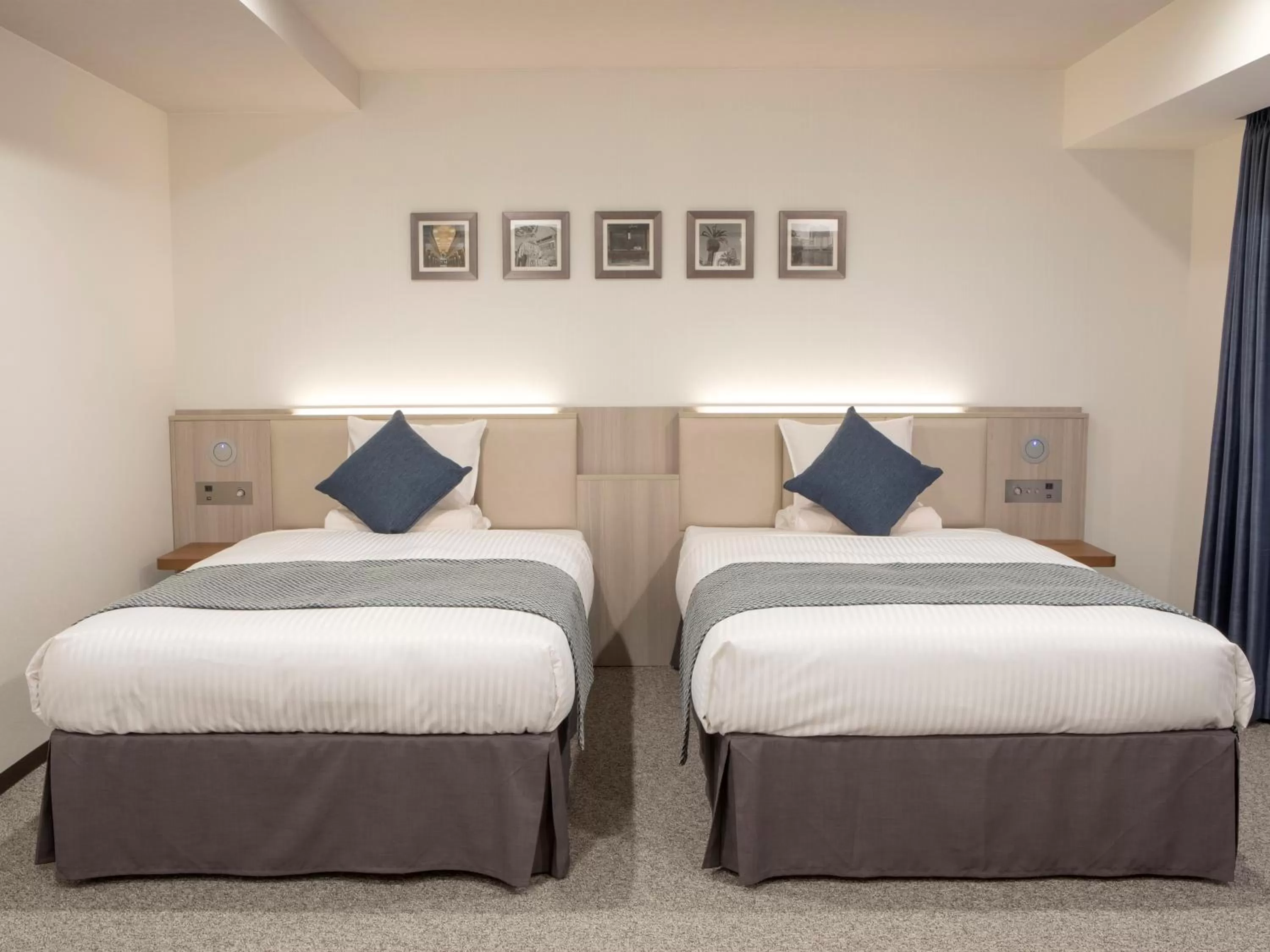 Photo of the whole room, Bed in HOTEL MYSTAYS Midosuji Honmachi