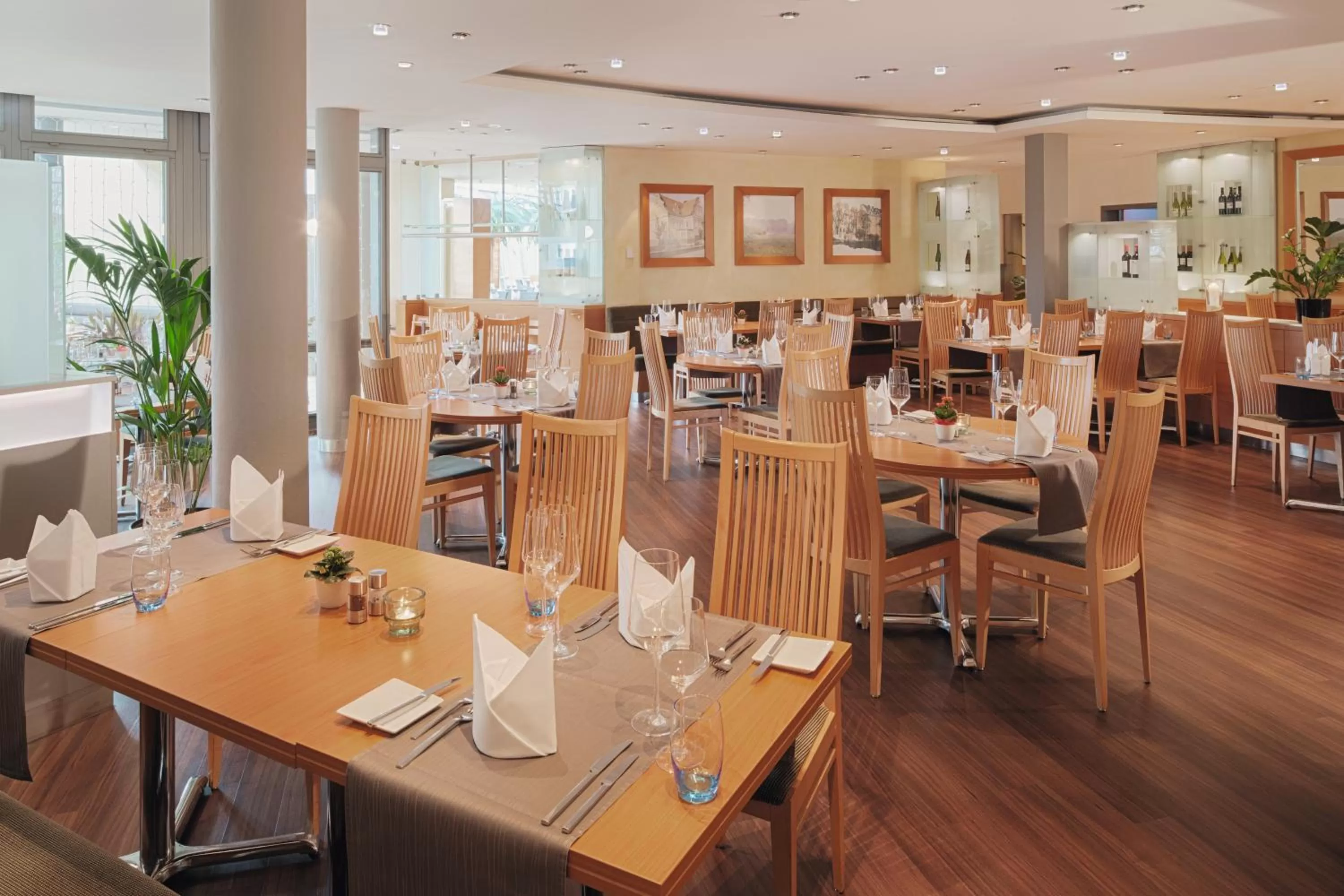 Restaurant/places to eat in Mövenpick Hotel München-Airport