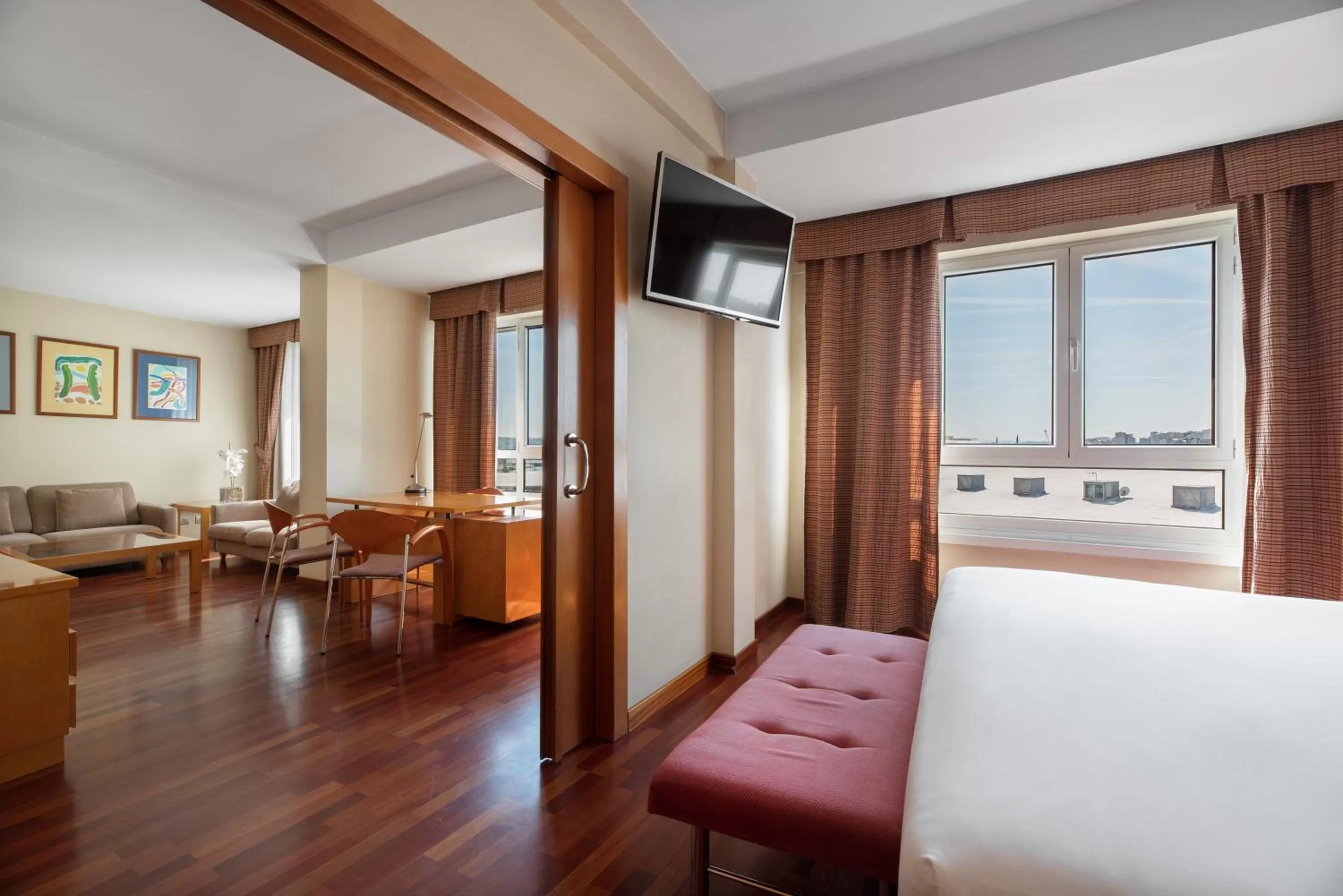 Communal lounge/ TV room in Eurostars Atlántico