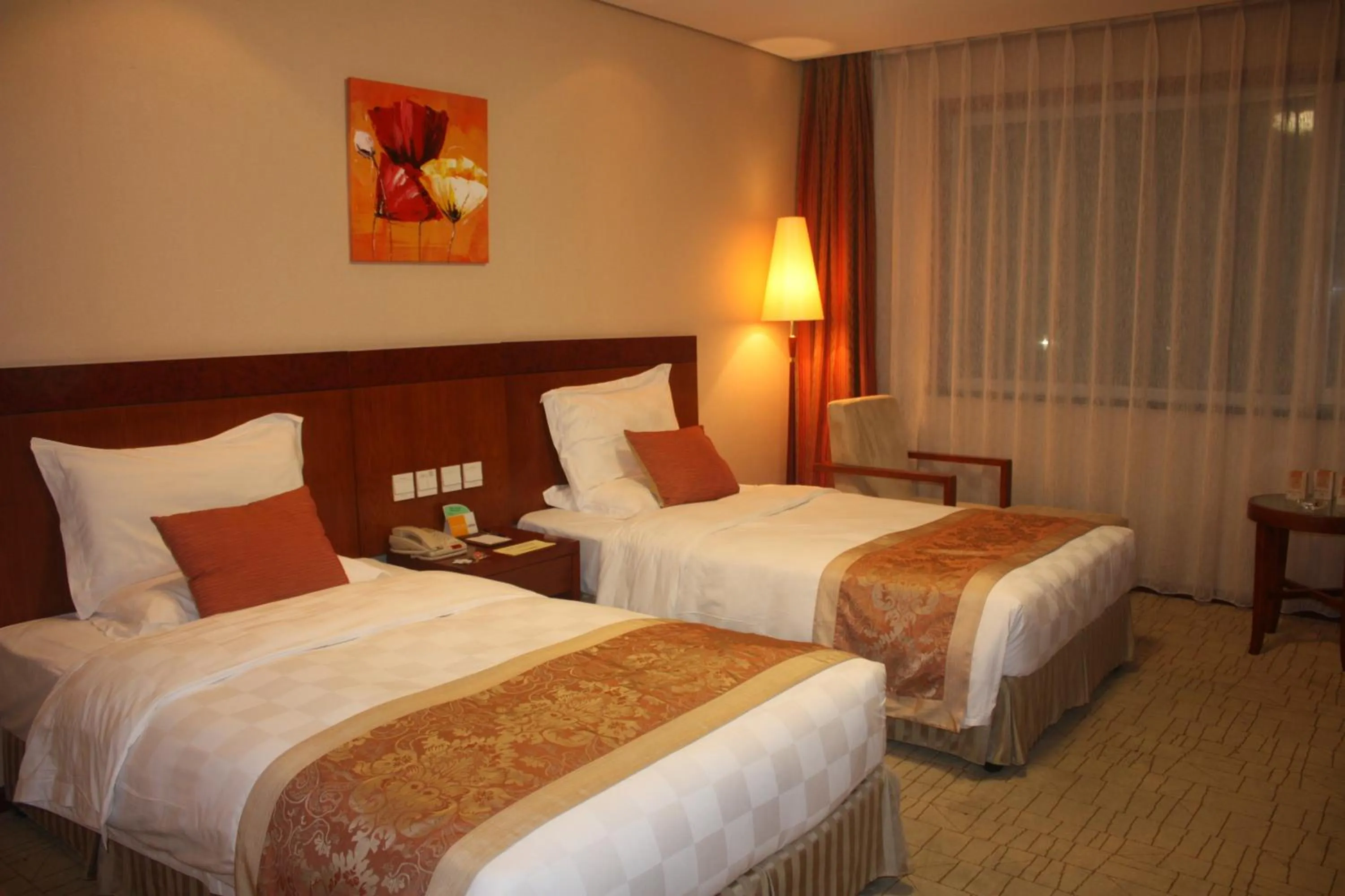 Super House International