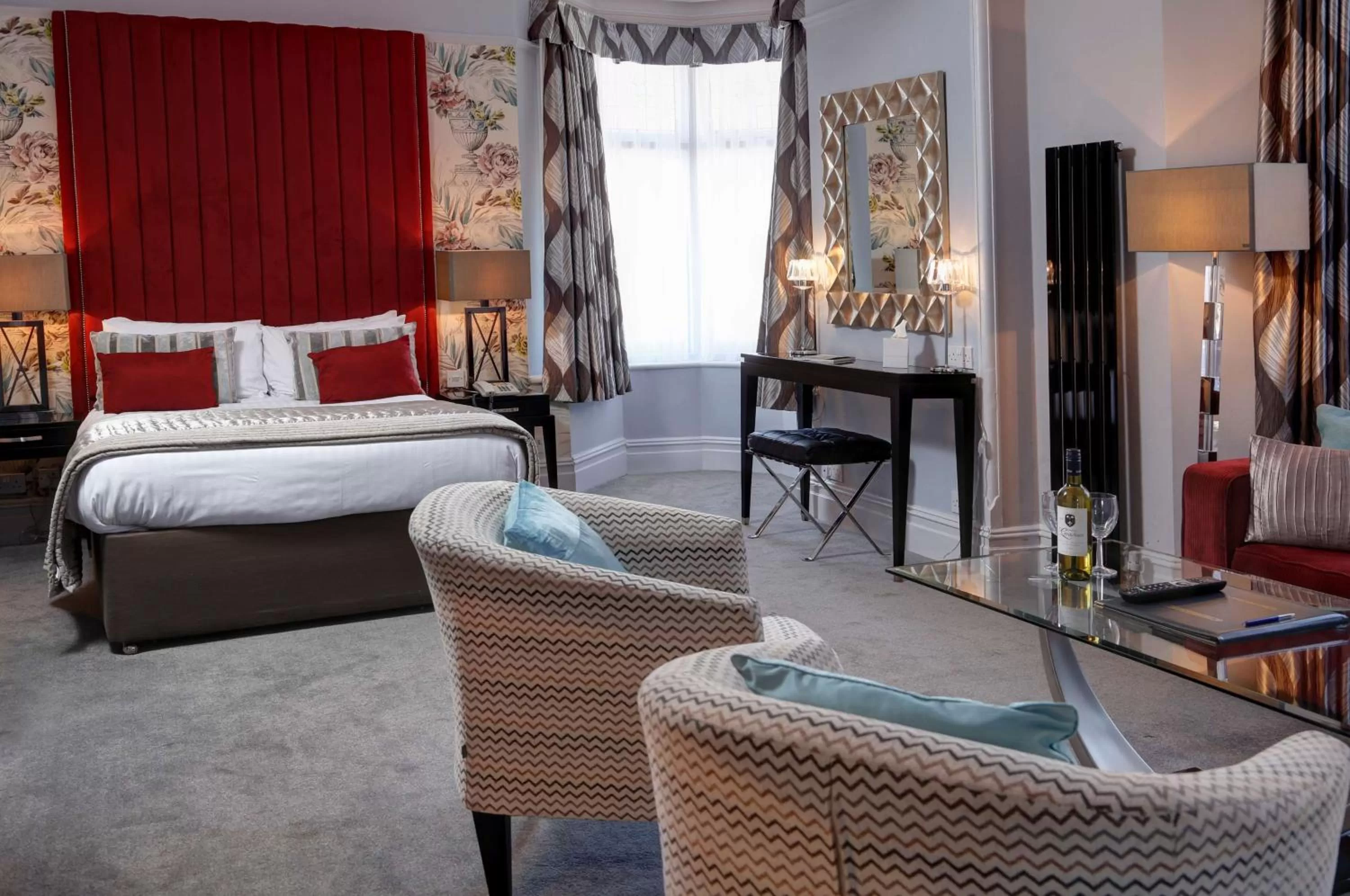 Photo of the whole room, Seating Area in Best Western Brook Hotel