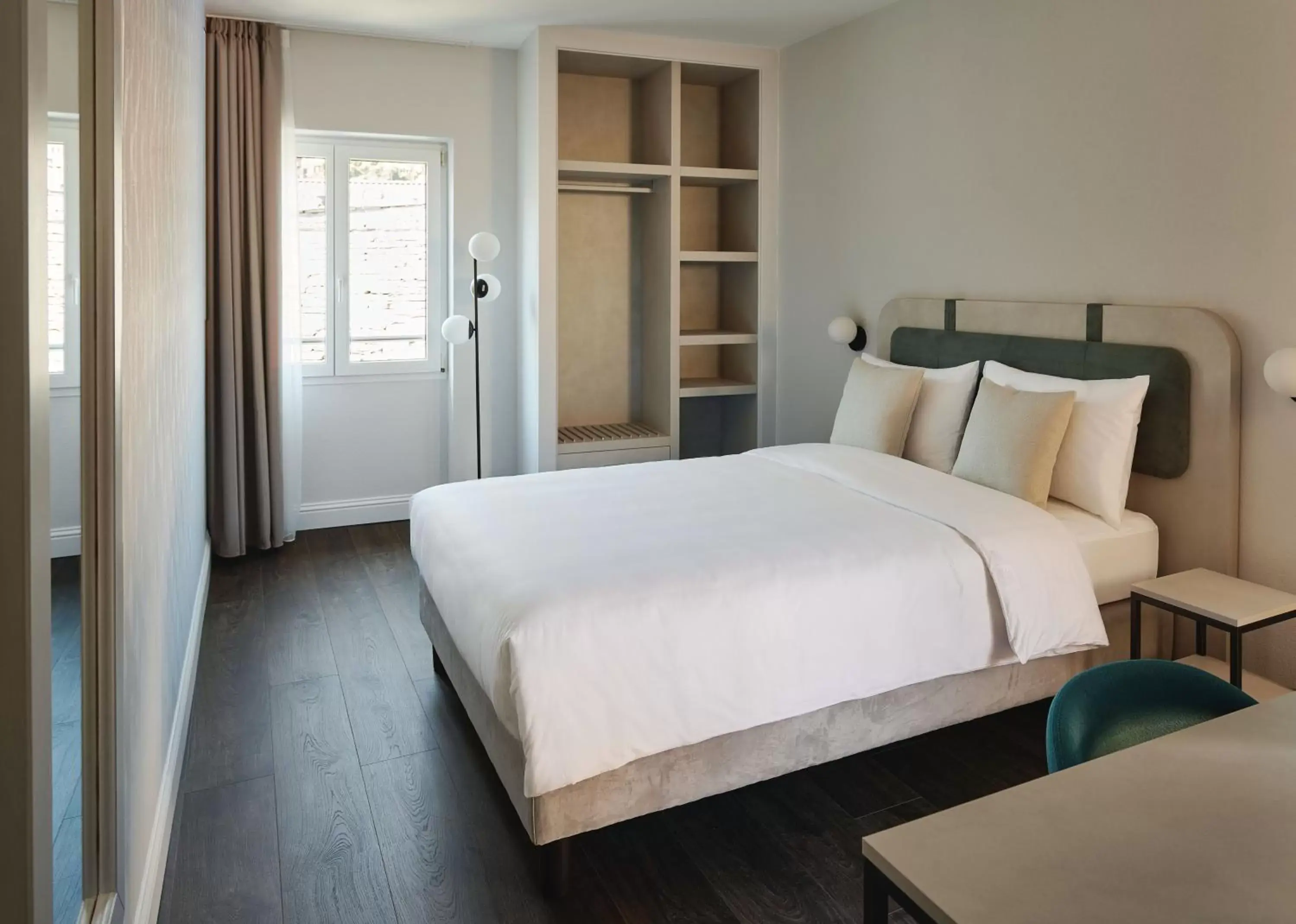 Garden Queen-Double Room in Vista Lakefront Boutique Hotel Garden Queen-Double Room in Vista Lakefront Boutique Hotel