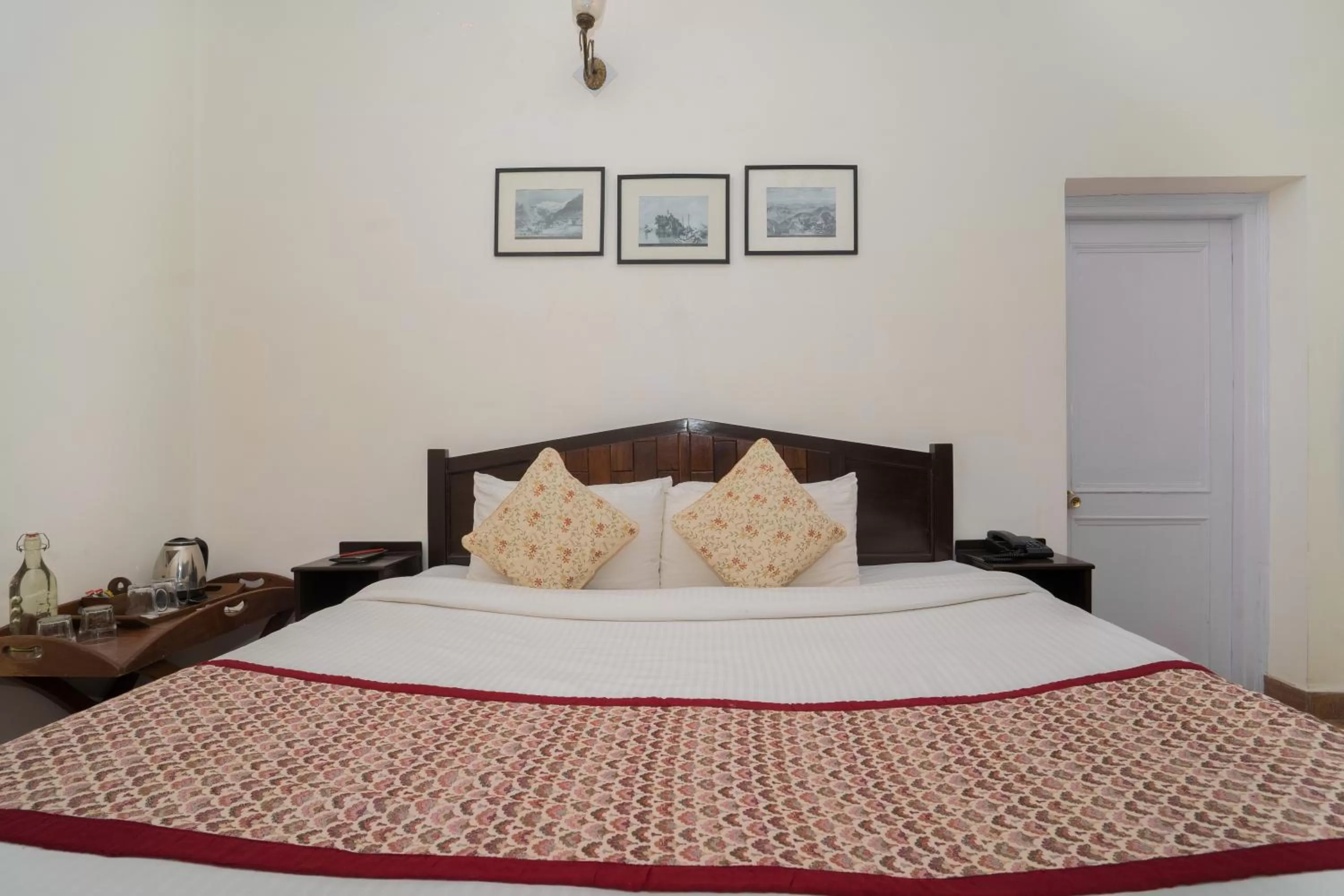 Bed in Bhikampur Lodge By Nine Hotels