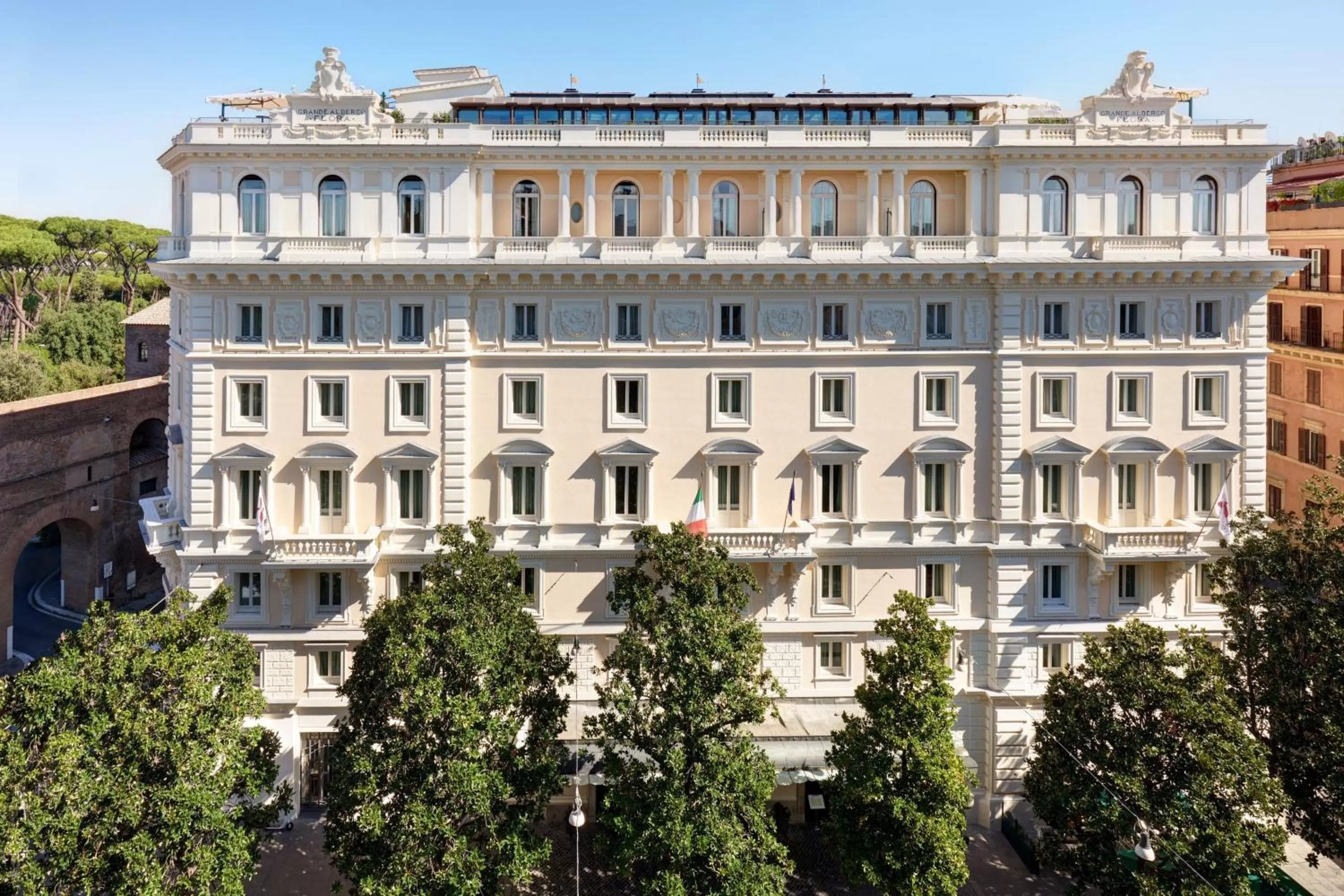 Property building in Rome Marriott Grand Hotel Flora