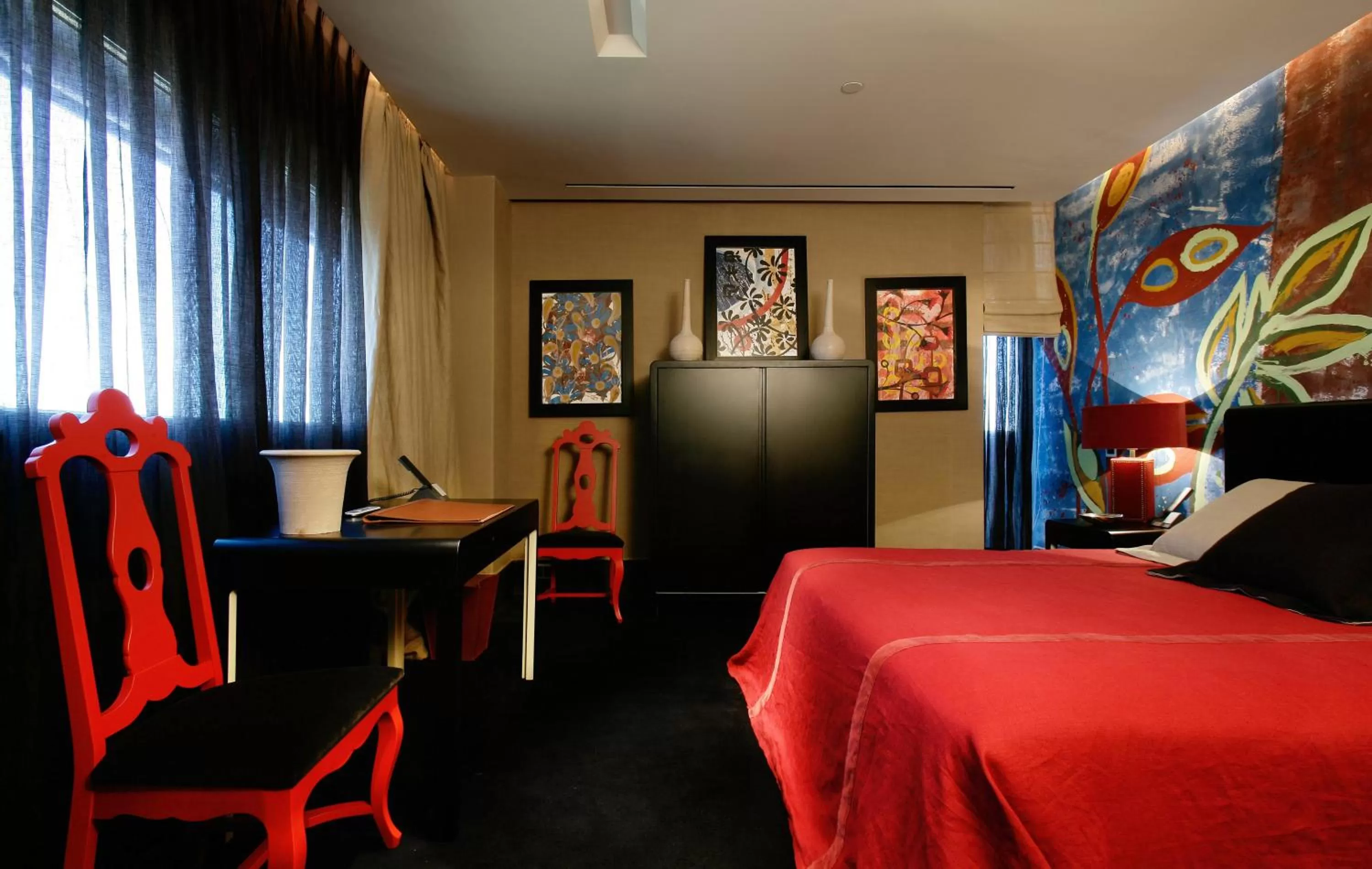 Decorative detail, Bed in Hotel Puerta America