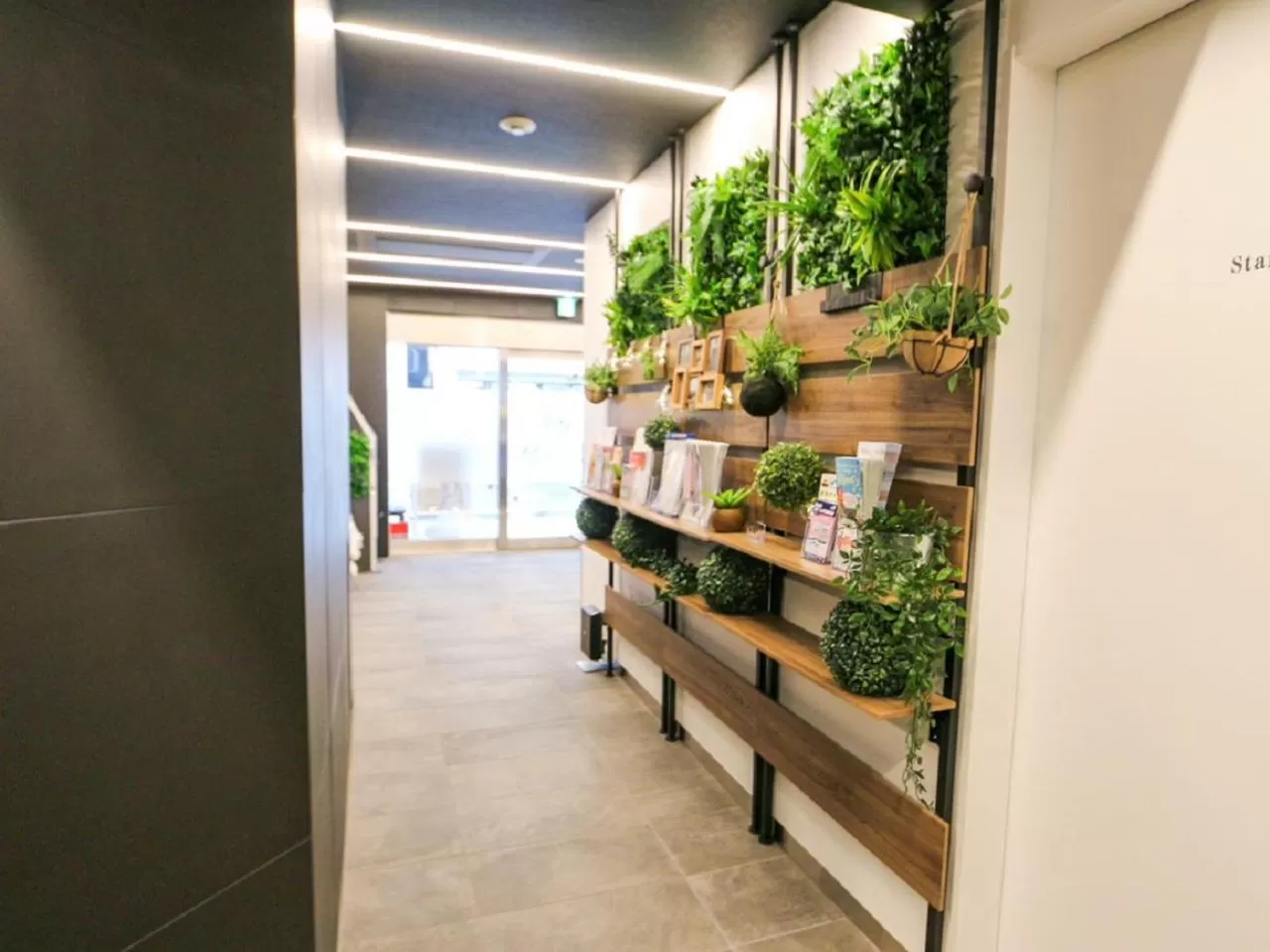 Lobby or reception in HOTEL LiVEMAX Nihonbashi Ningyocho