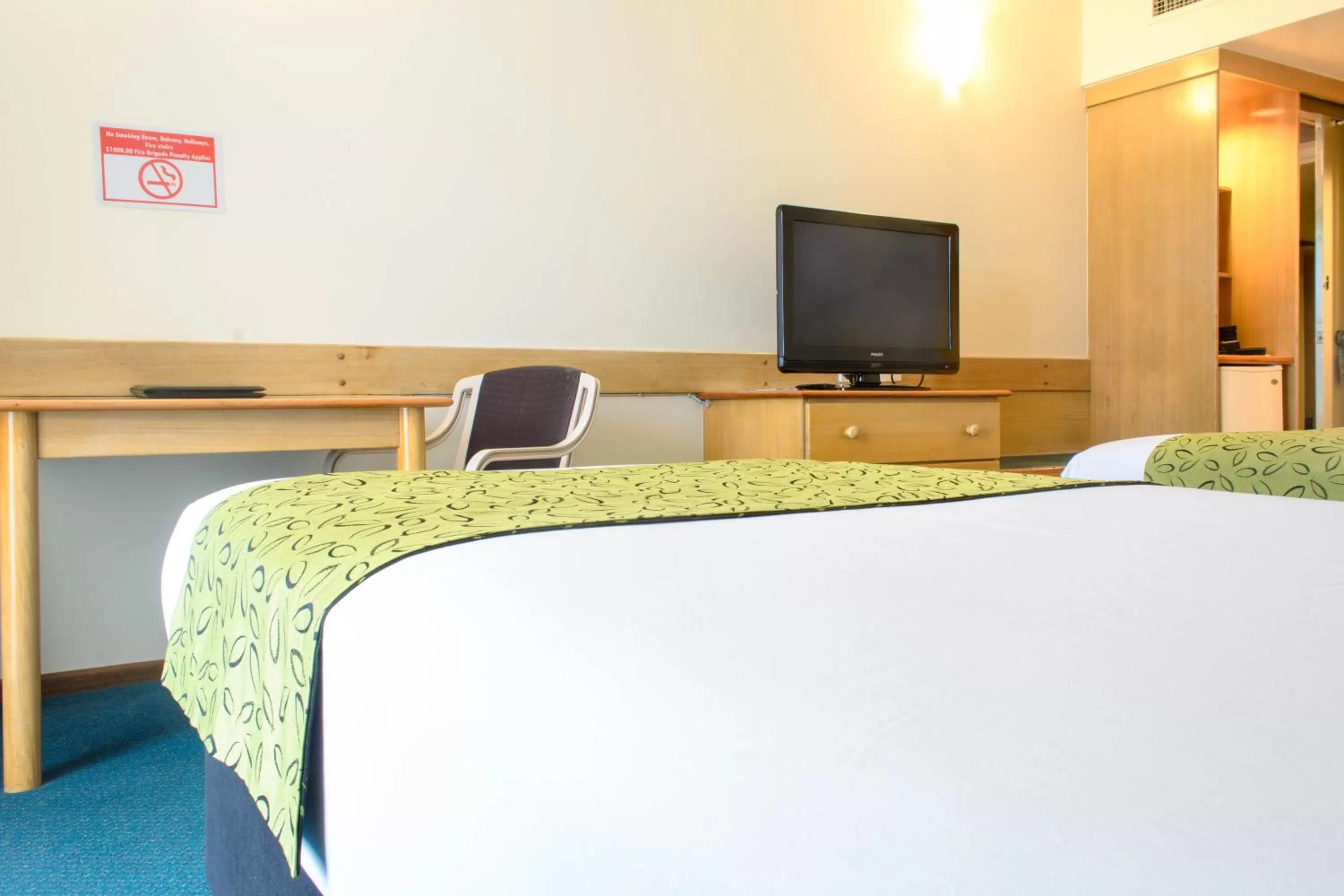 Bed in Acacia Court Hotel