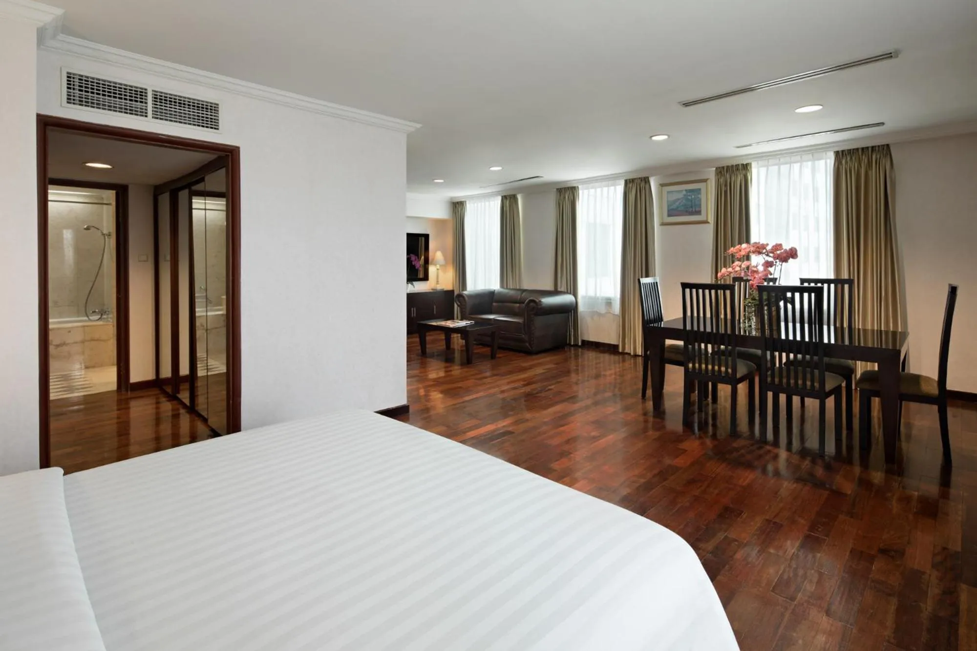 Bedroom, Bed in Golden Boutique Hotel Kemayoran