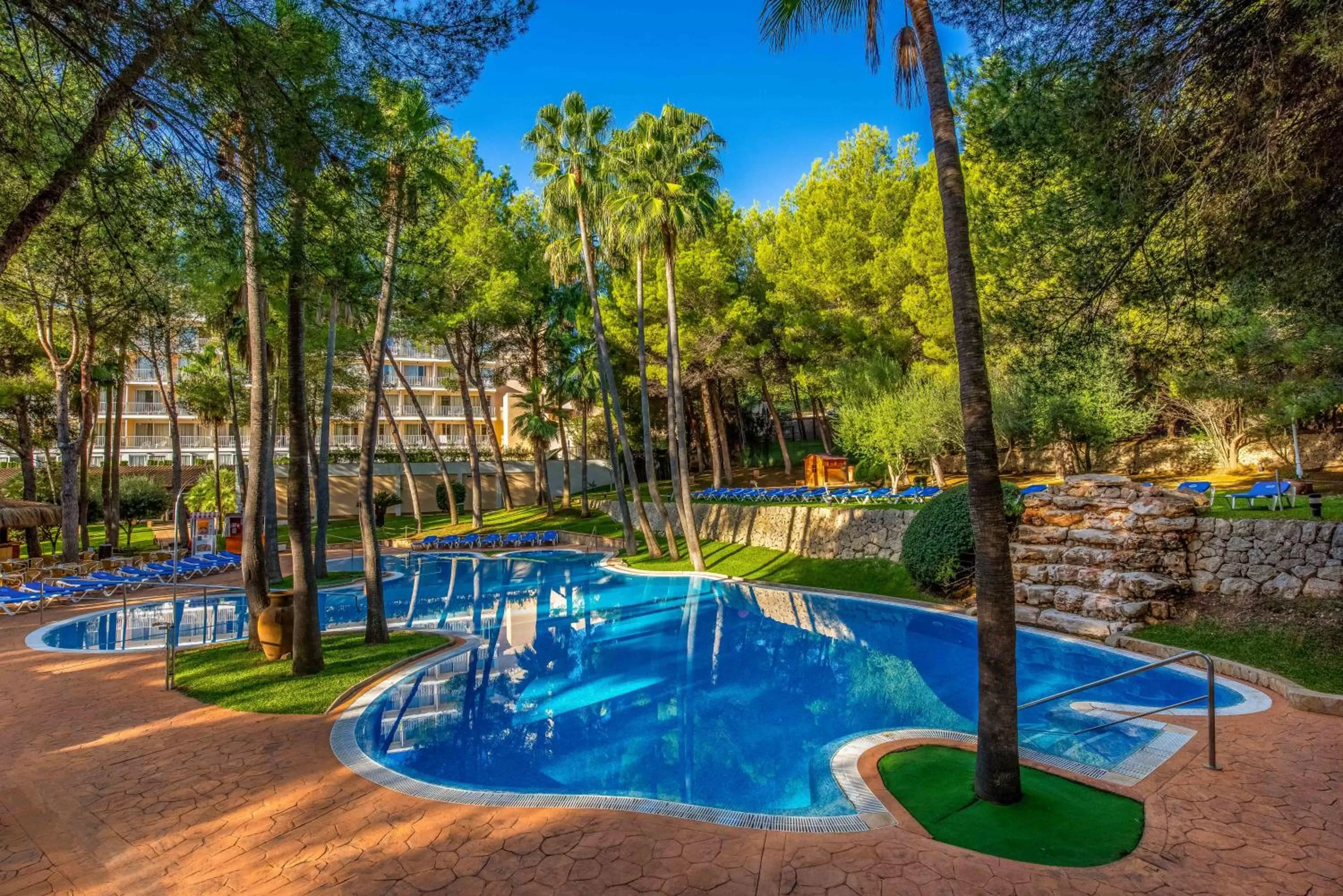 Pool view, Swimming Pool in Valentin Park Club
