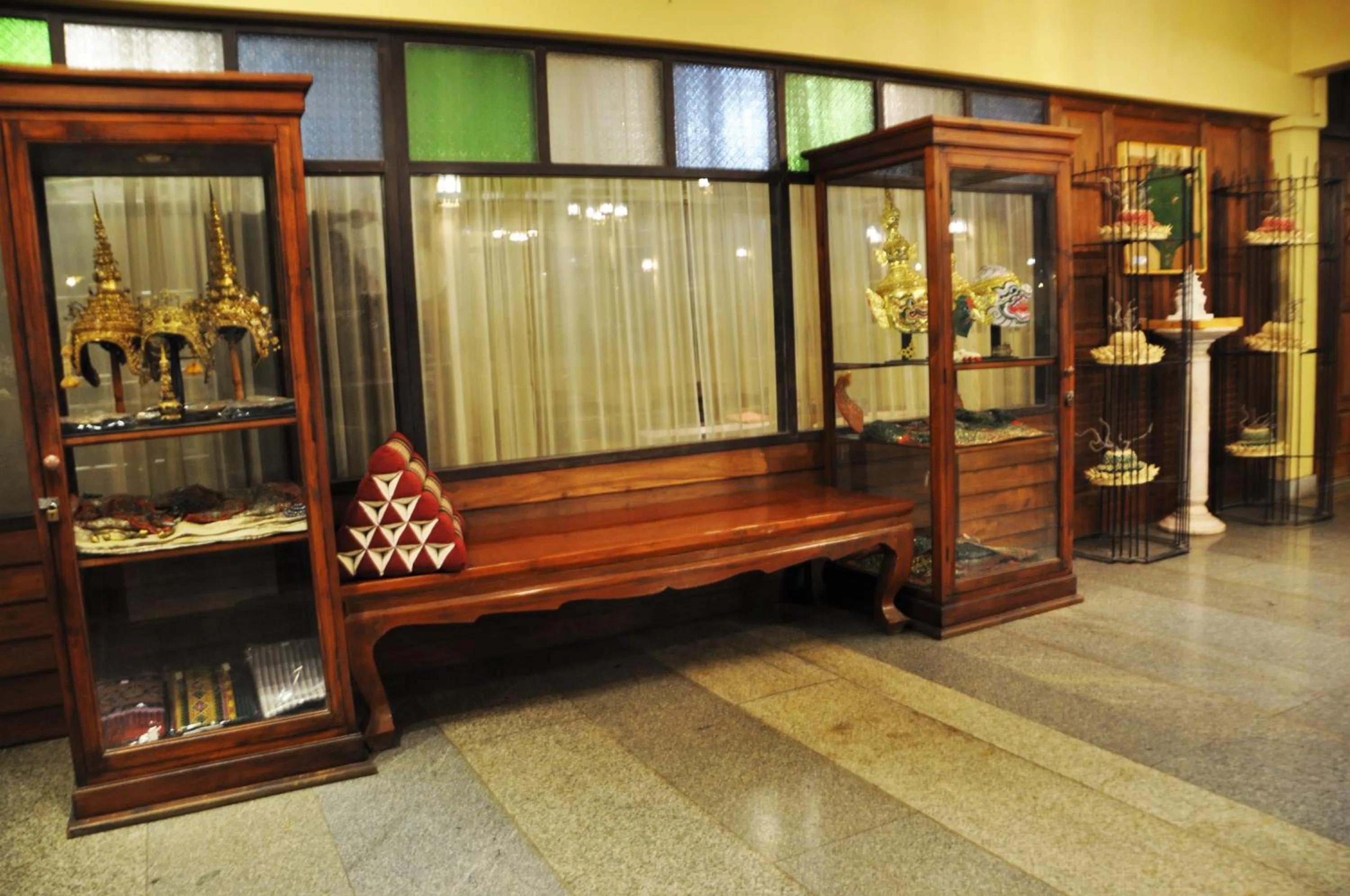 Decorative detail in Ruean Thai Hotel