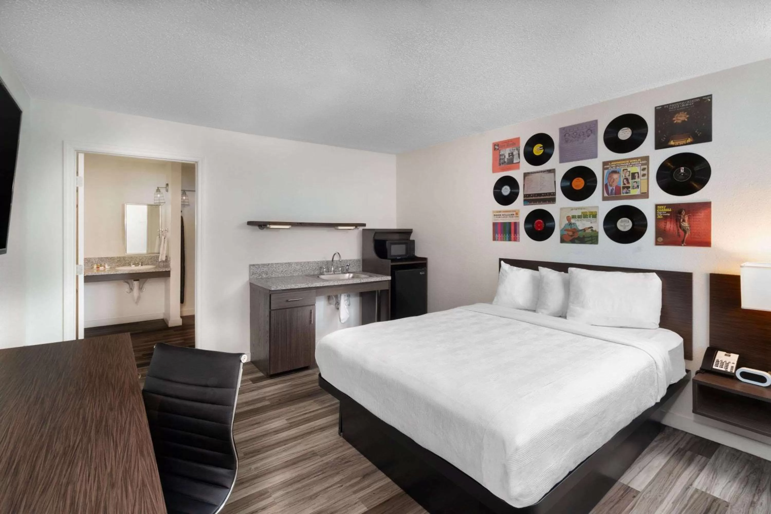 Photo of the whole room in Hillside Crossing Nashville a Ramada by Wyndham