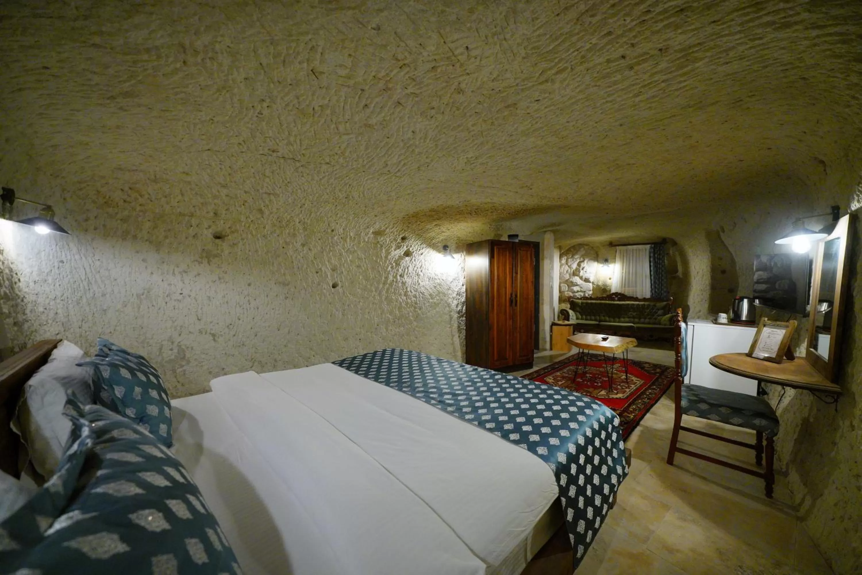 Photo of the whole room, Bed in Cappadocia Nar Cave House & Swimming Pool