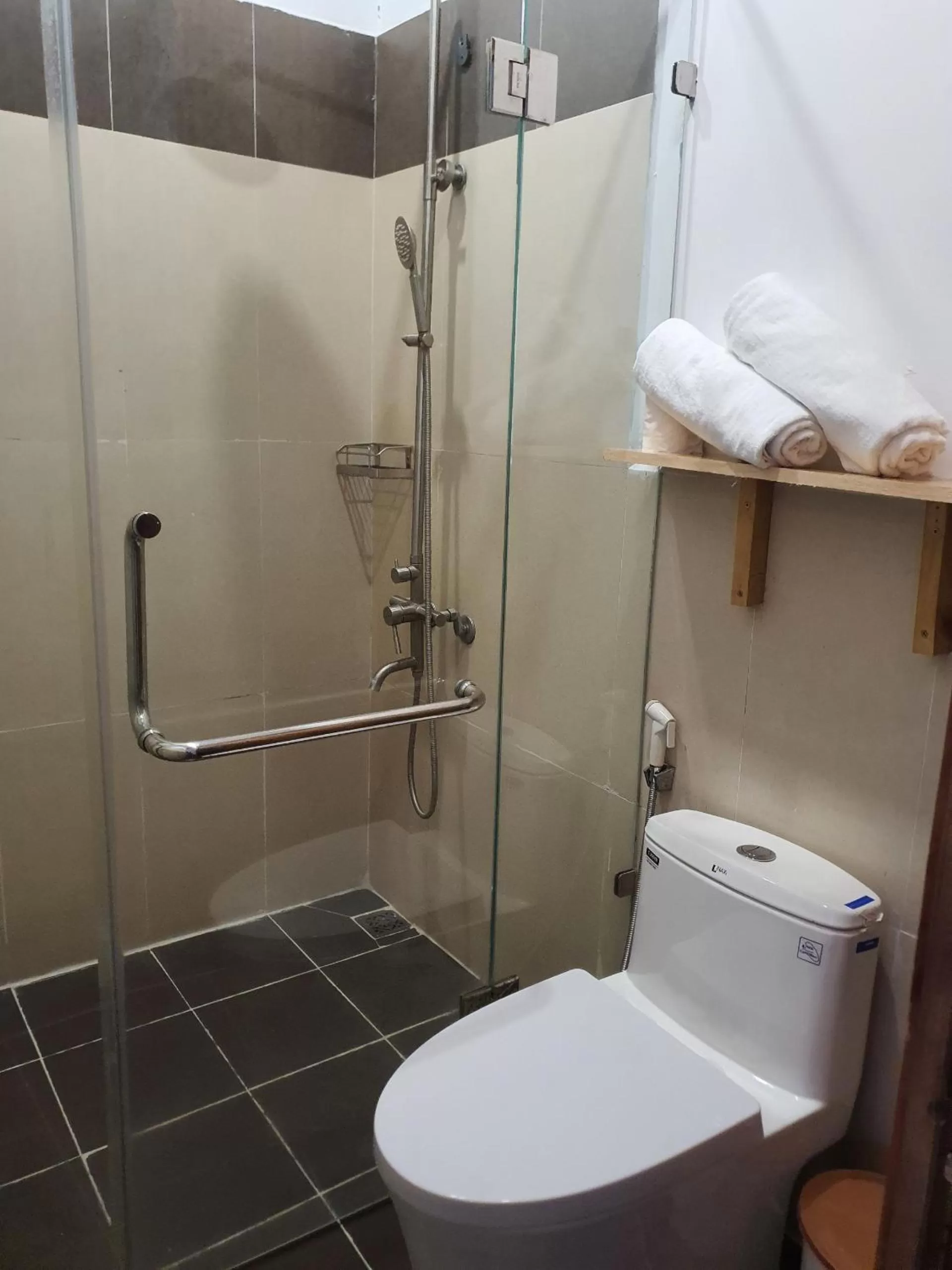 Bathroom in The 1- Tony saigon Hotel