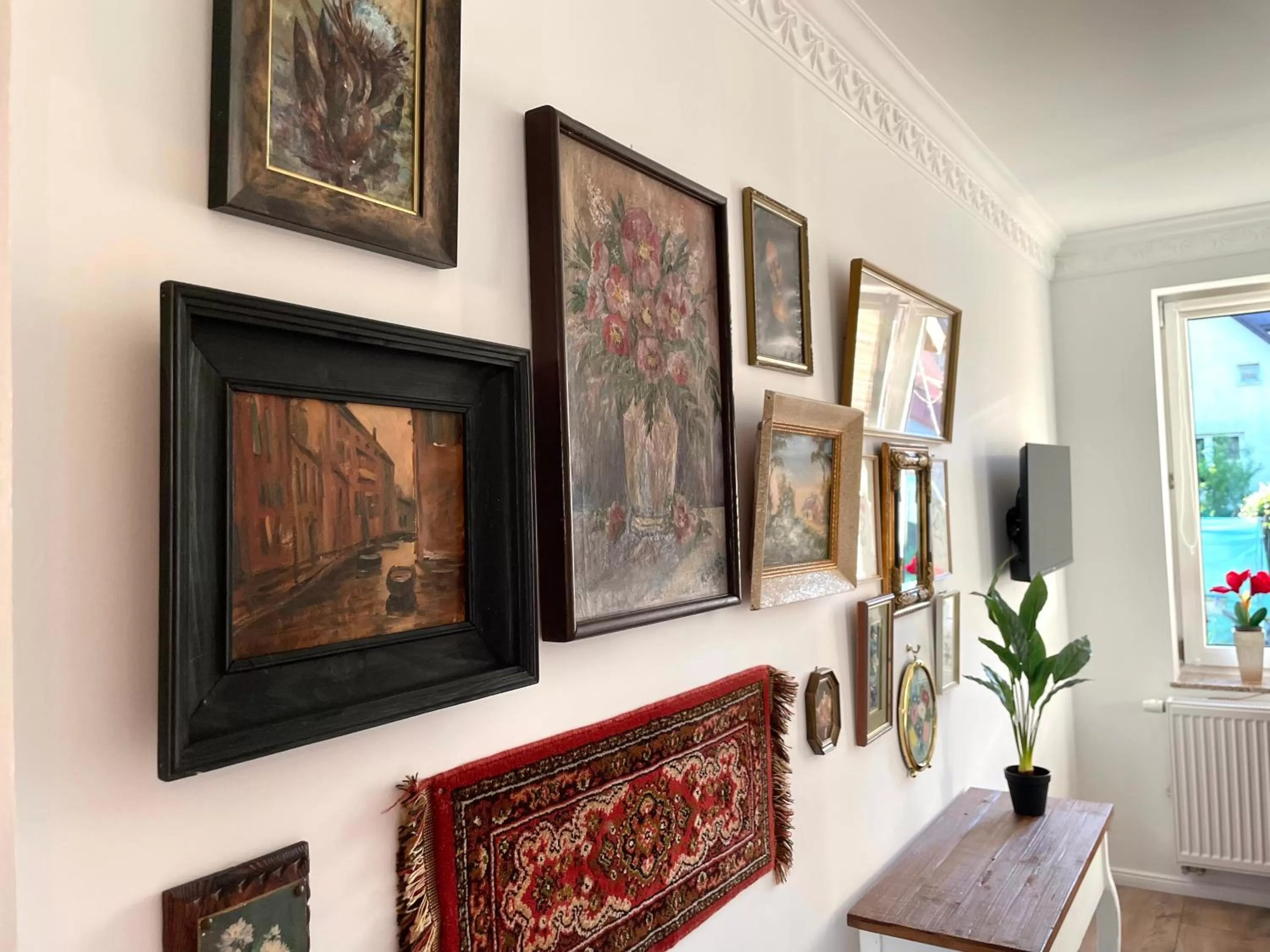 CHATA OTWARTYCH OKIENNIC Pokoje Gościnne