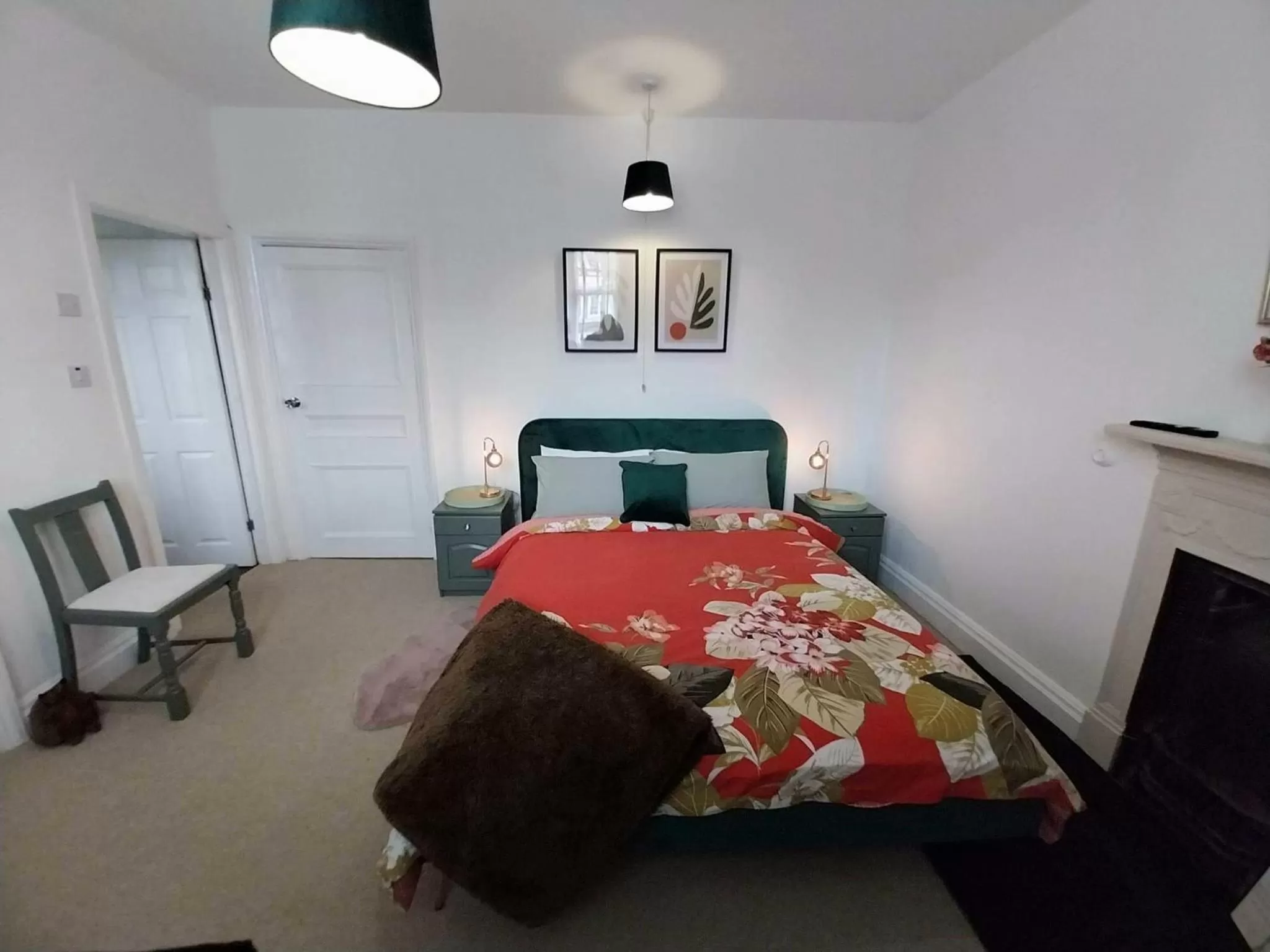 Bed in JESMOND House B&B room 1