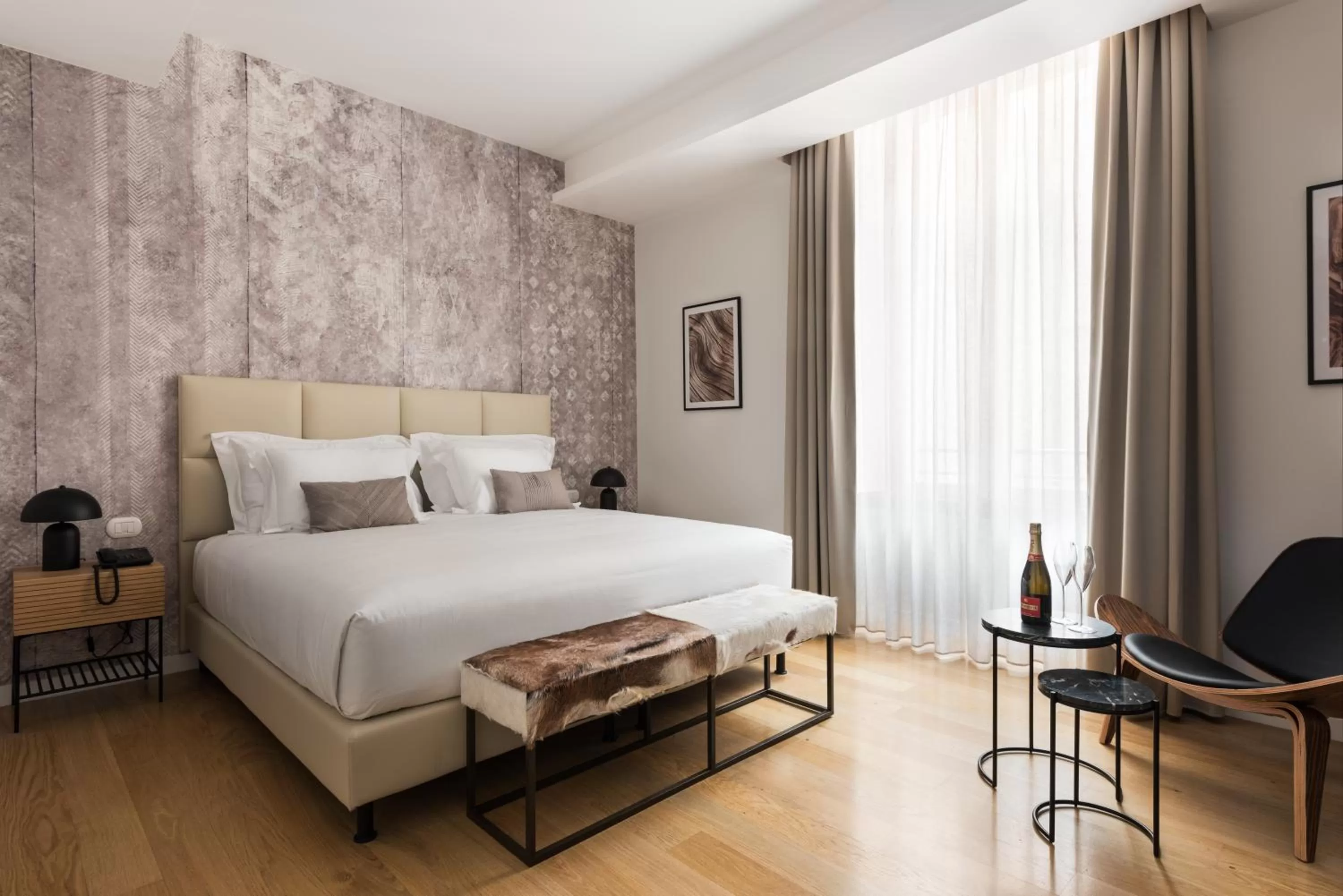 Bedroom, Bed in AT 41