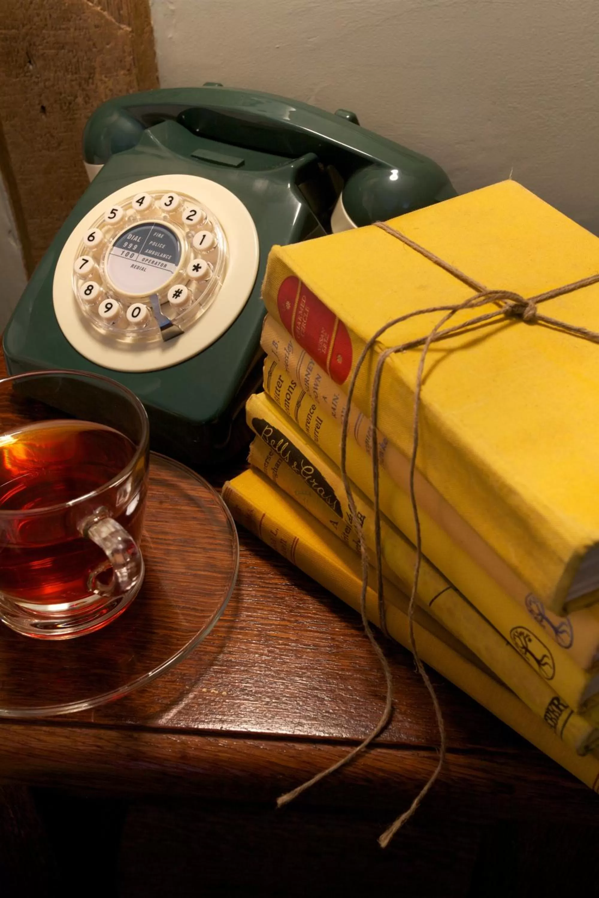 Bedroom in The Queen's Inn
