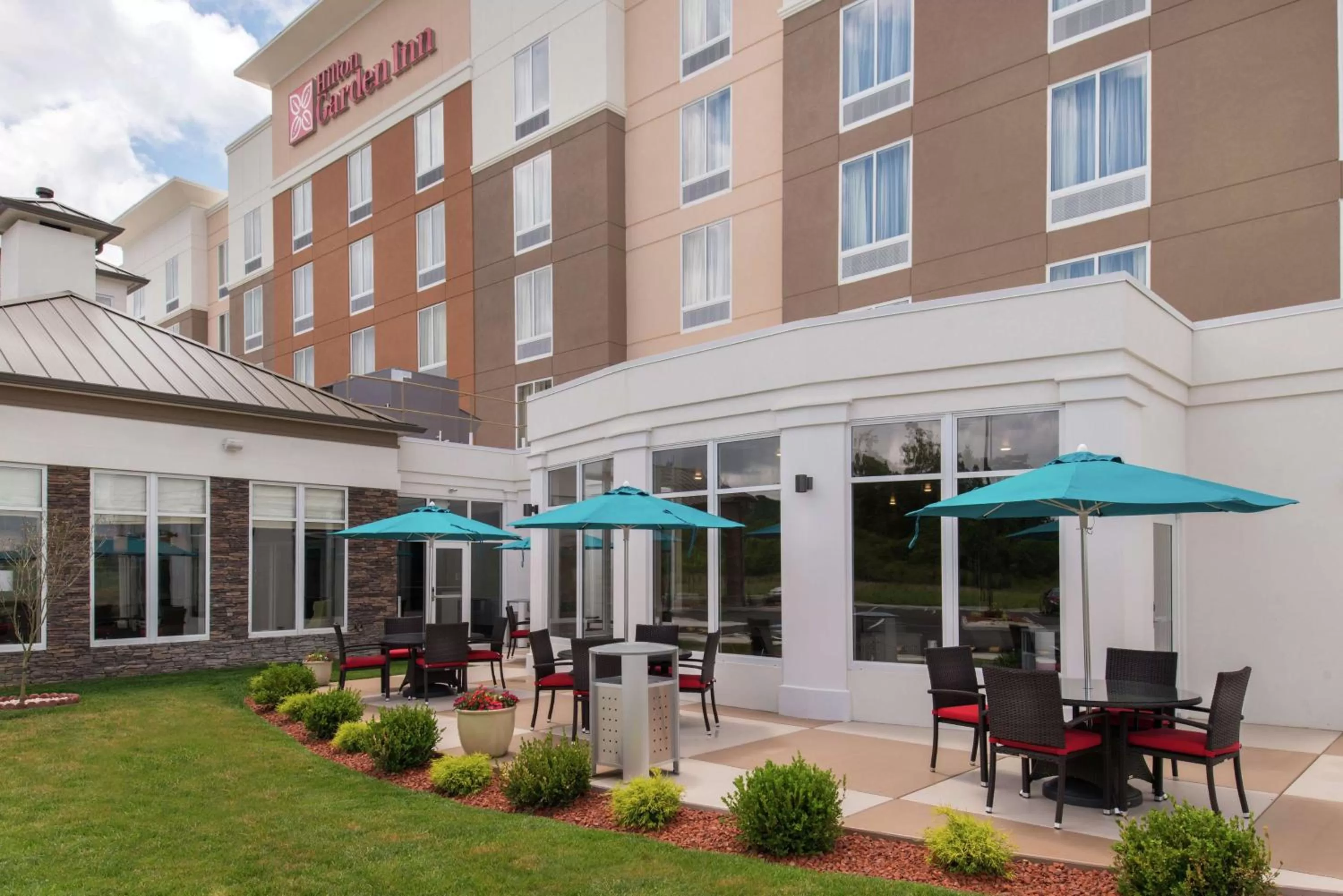 Patio in Hilton Garden Inn Bristol