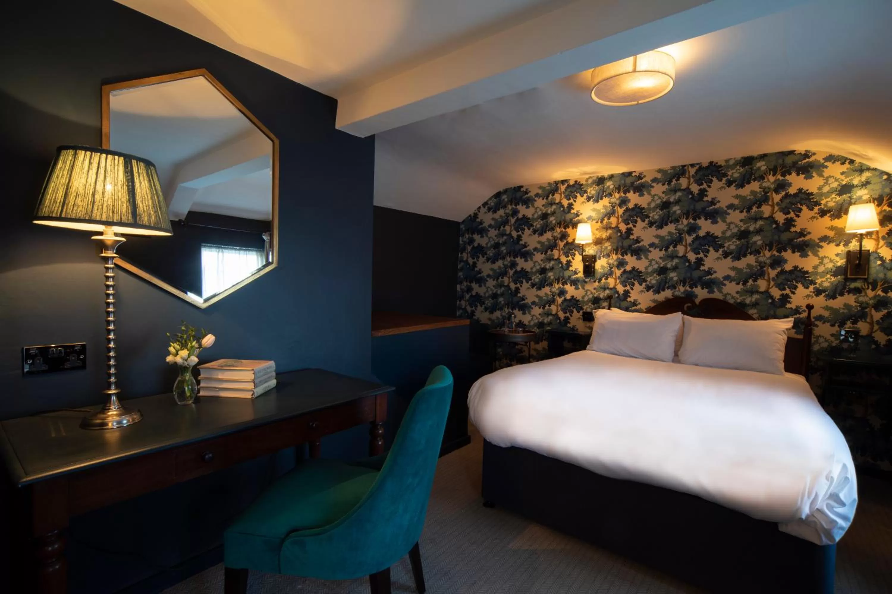 Photo of the whole room, Bed in Cottage In The Wood