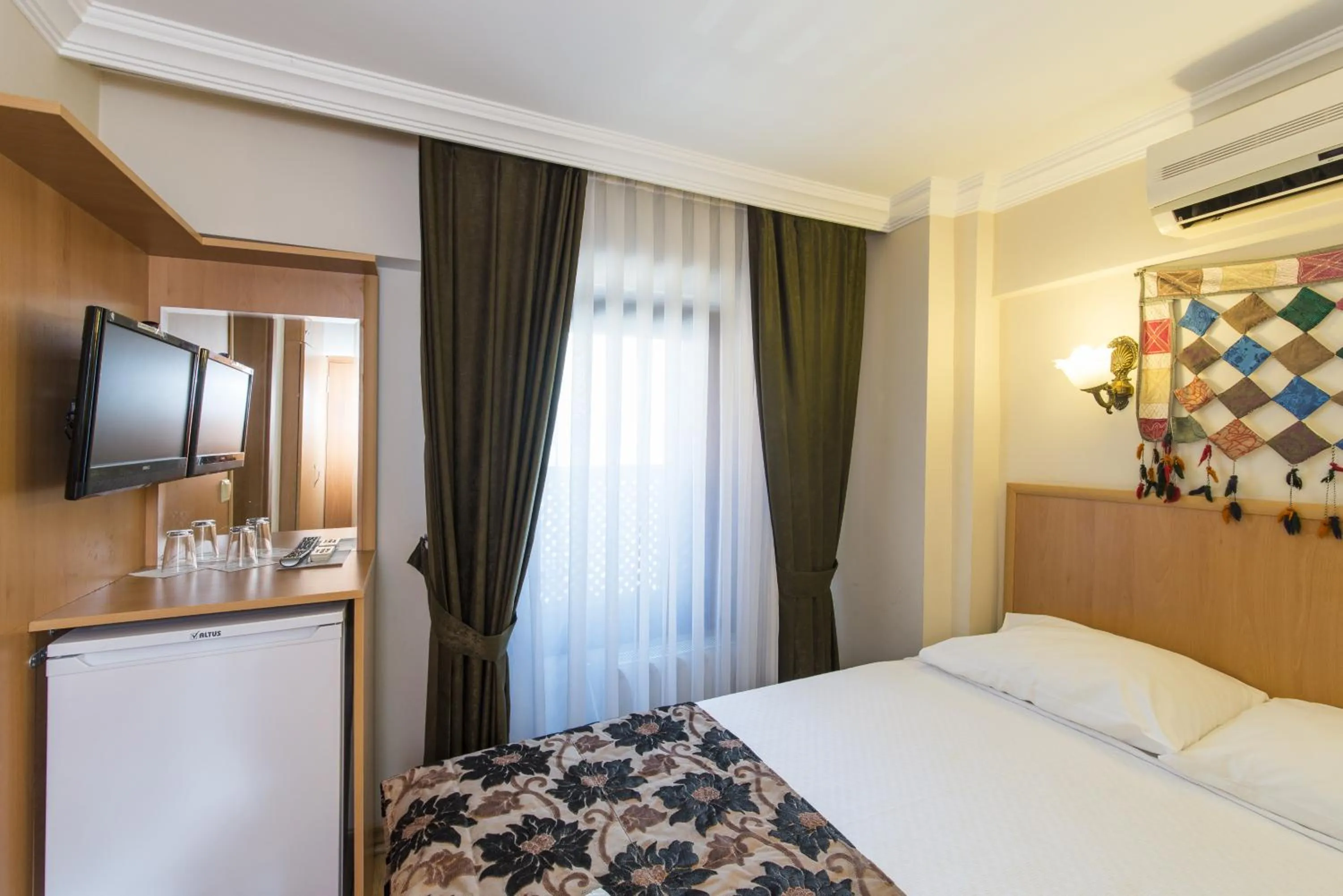 Day, Bed in Deniz Houses