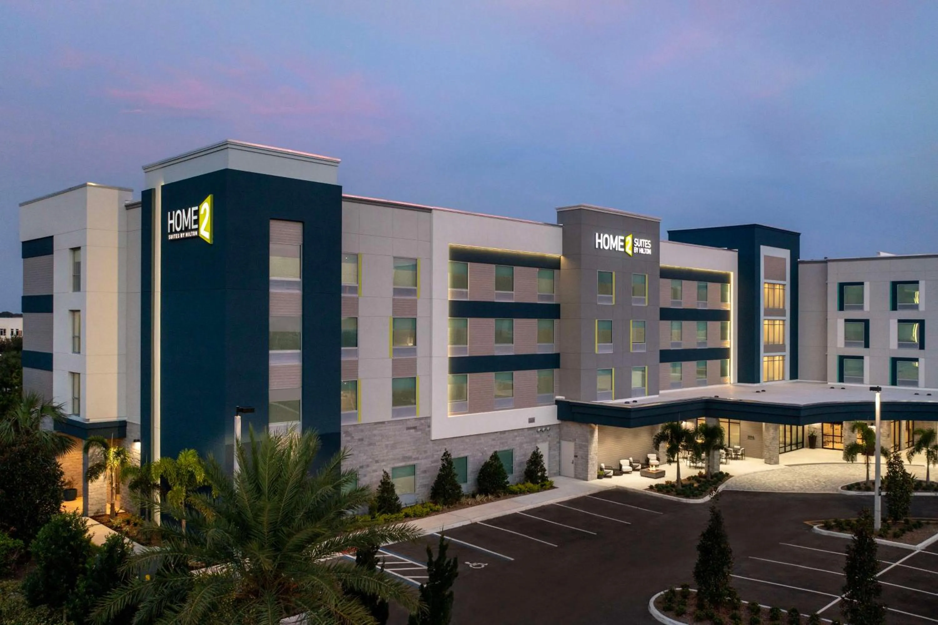 Property building in Home2 Suites Orlando Southeast Nona