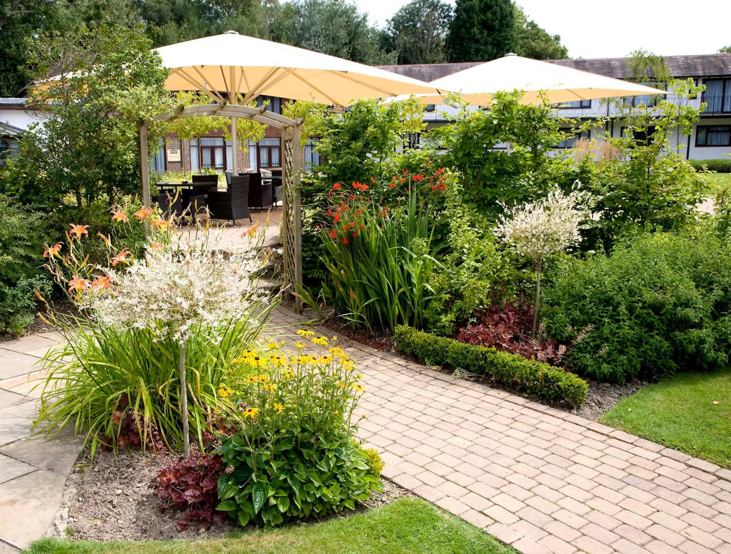 Garden in Elite Venue Selection Felbridge - Gatwick
