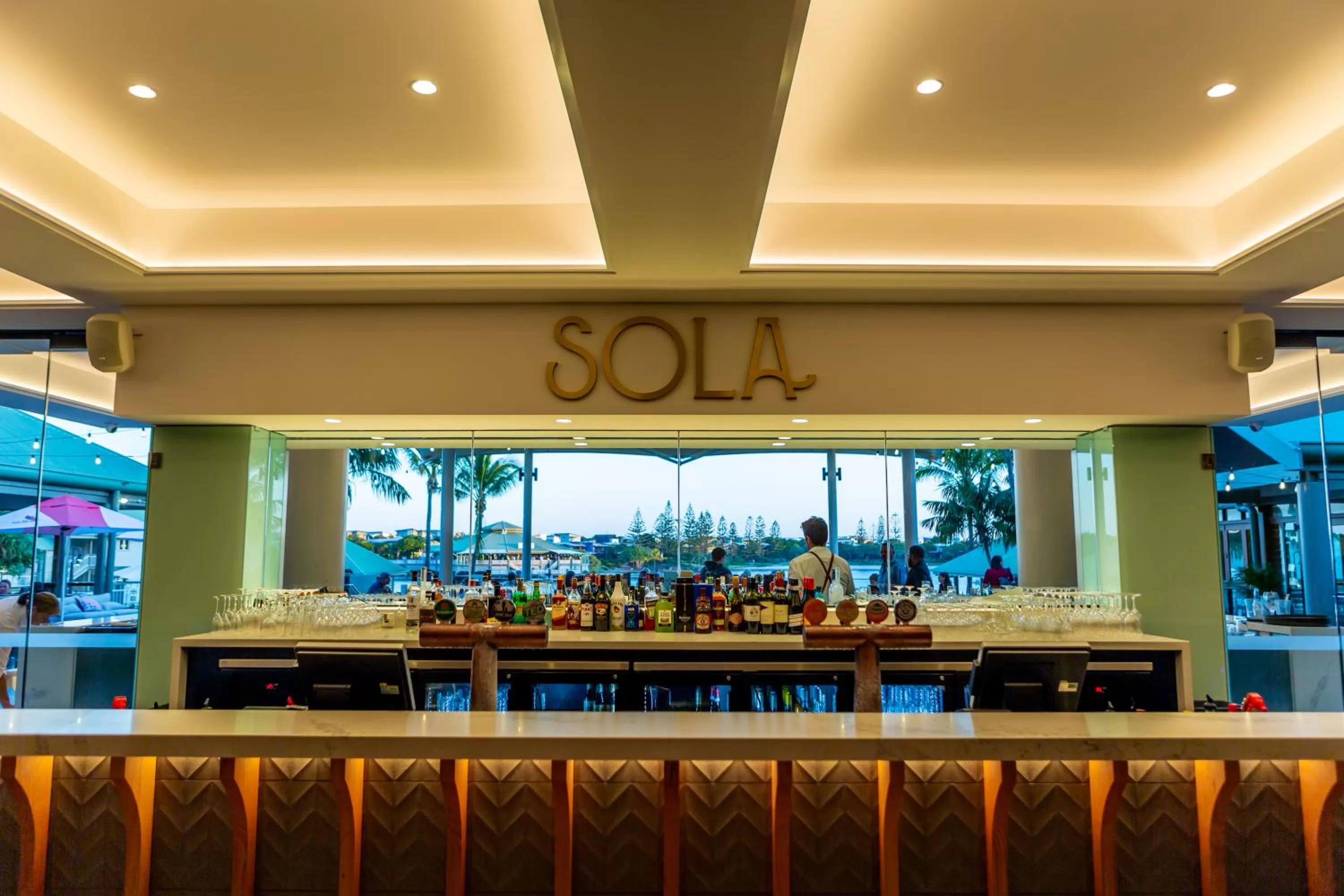 Restaurant/places to eat in Novotel Sunshine Coast Resort