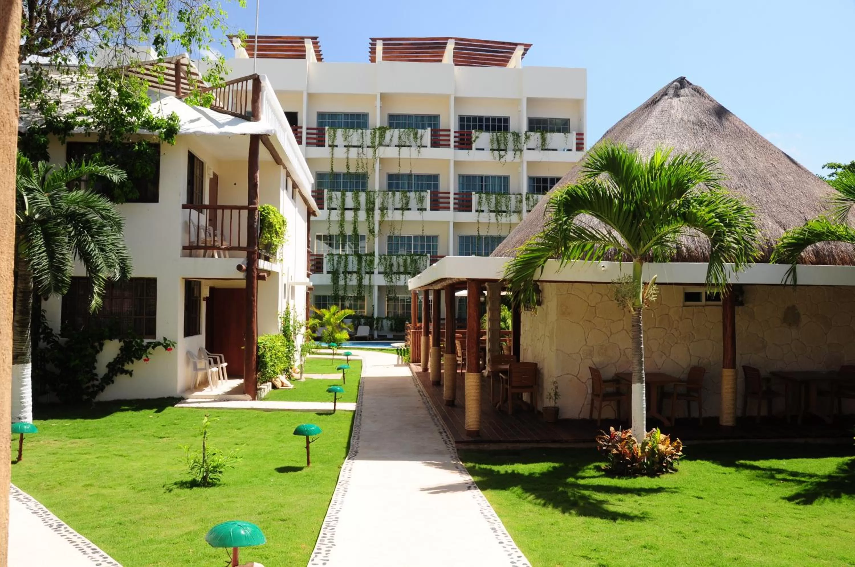 Garden in Posada Sian Kaan Playa del Carmen - Wellness Oriented Hotel