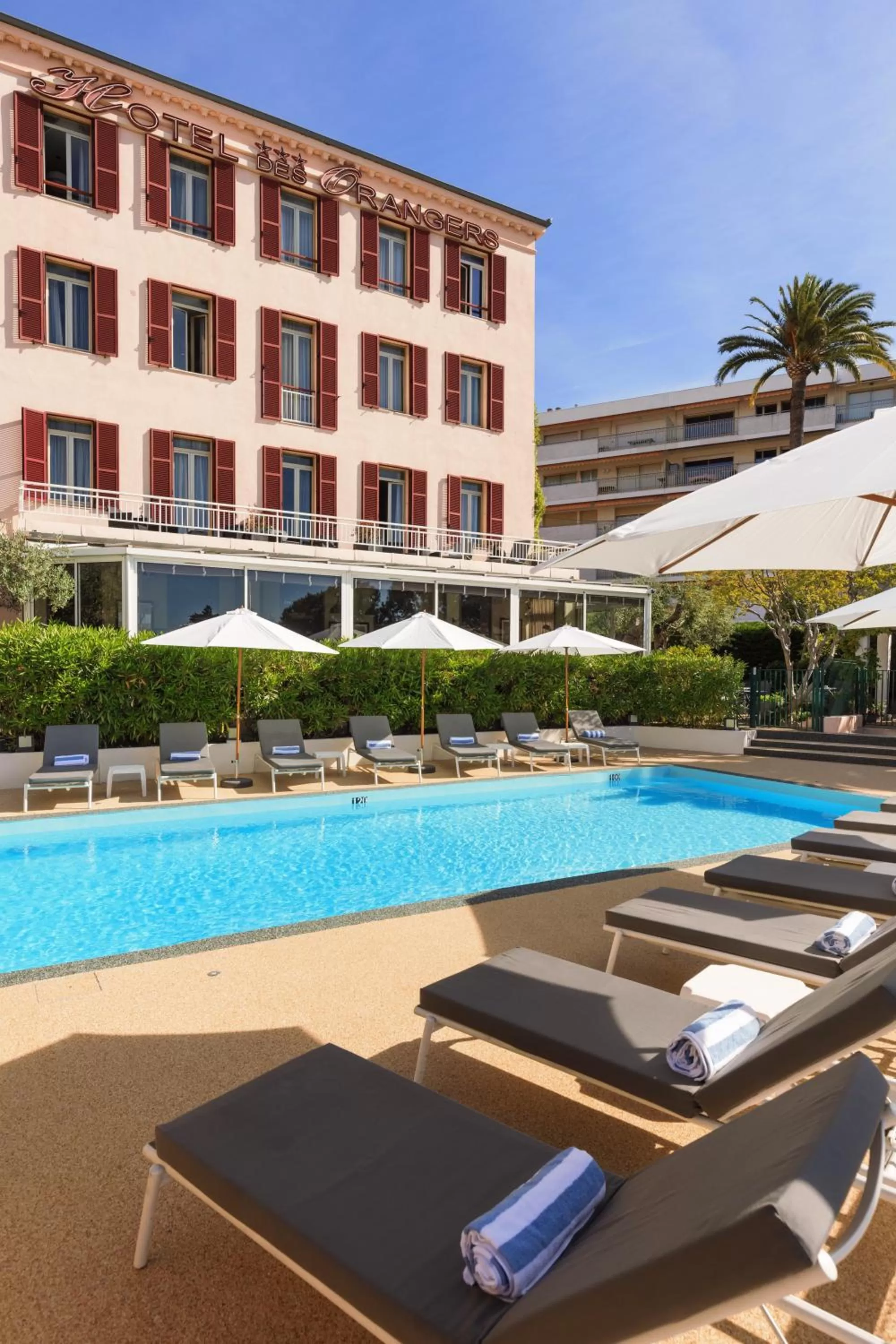 Property building in Best Western Hôtel des Orangers Cannes
