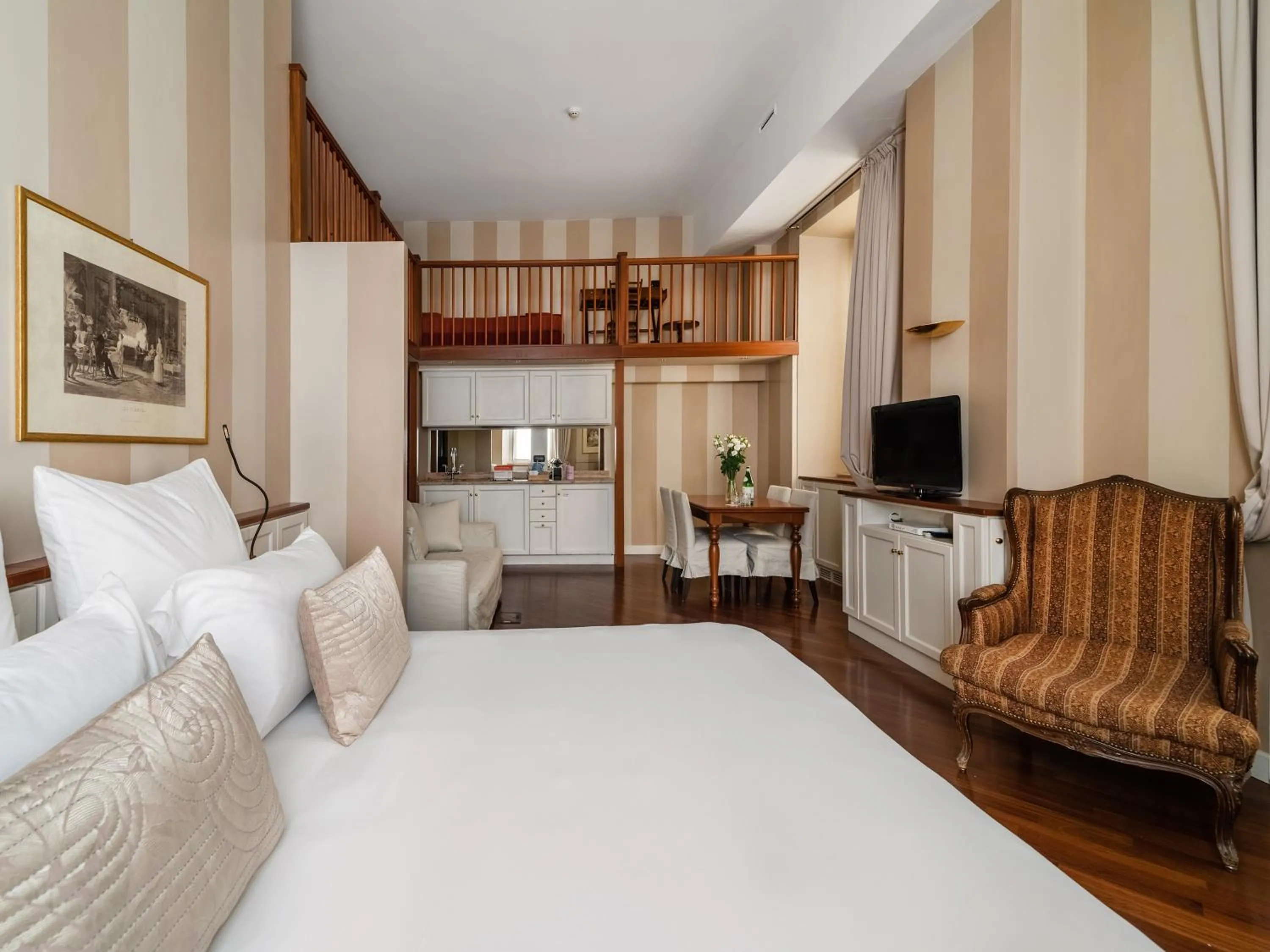 Photo of the whole room, Bed in Numa Milan Camperio