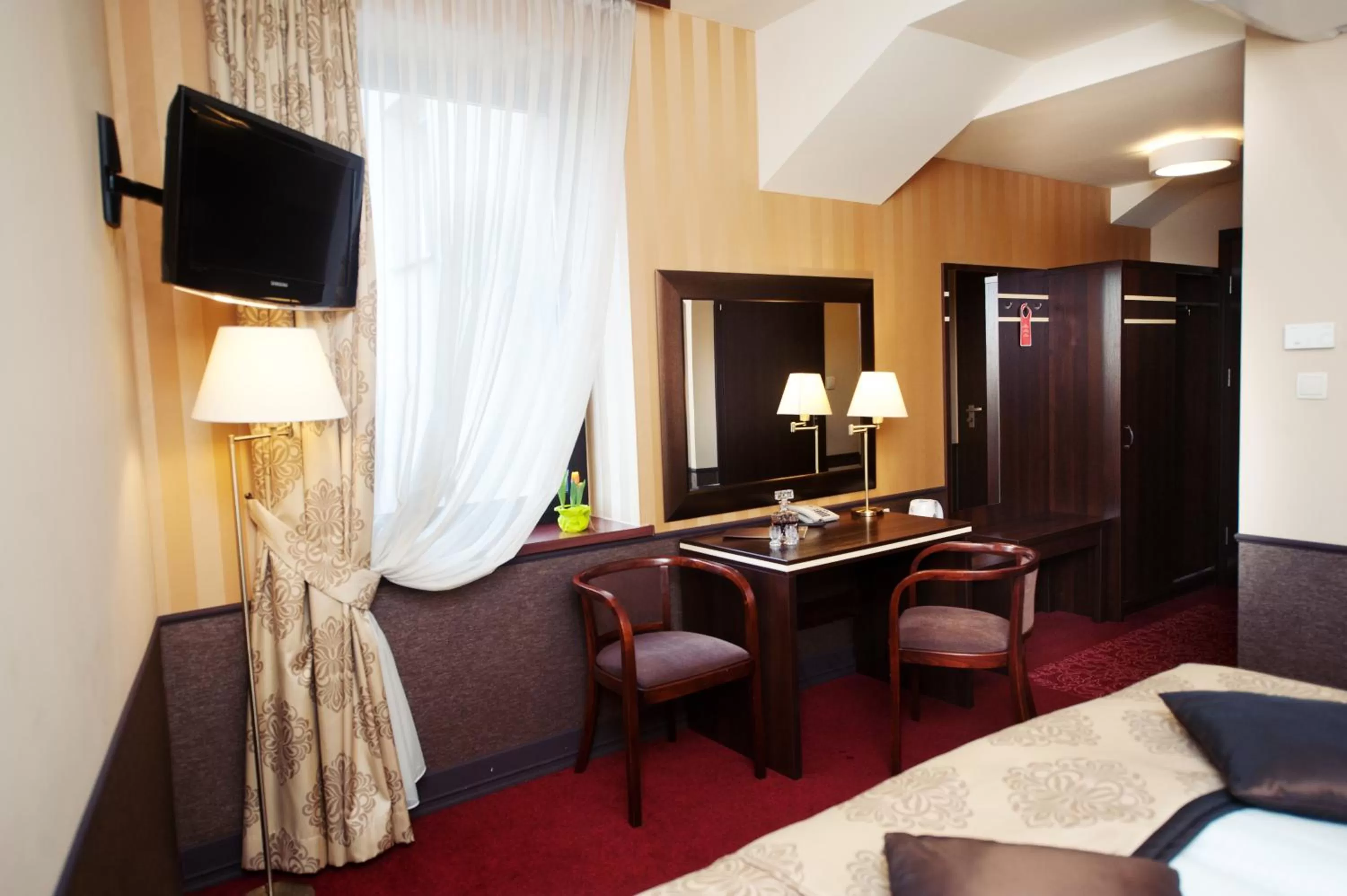 TV and multimedia in Hotel Wielopole