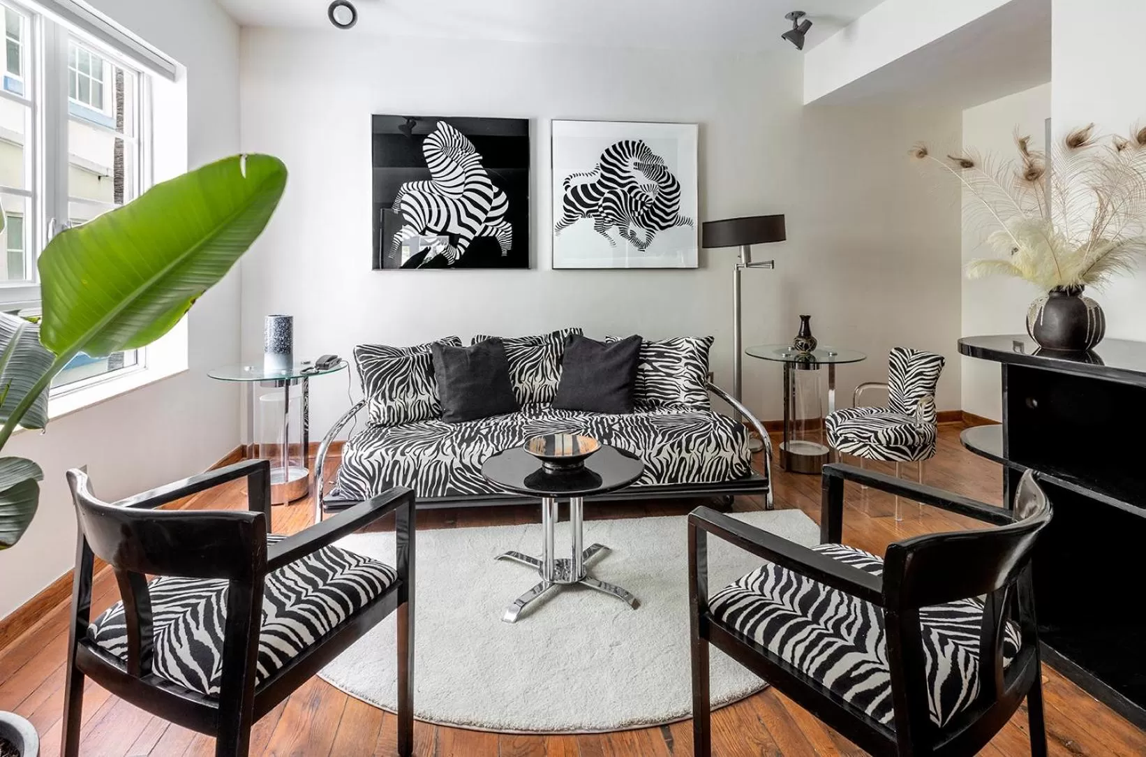 Seating area in Pelican Hotel