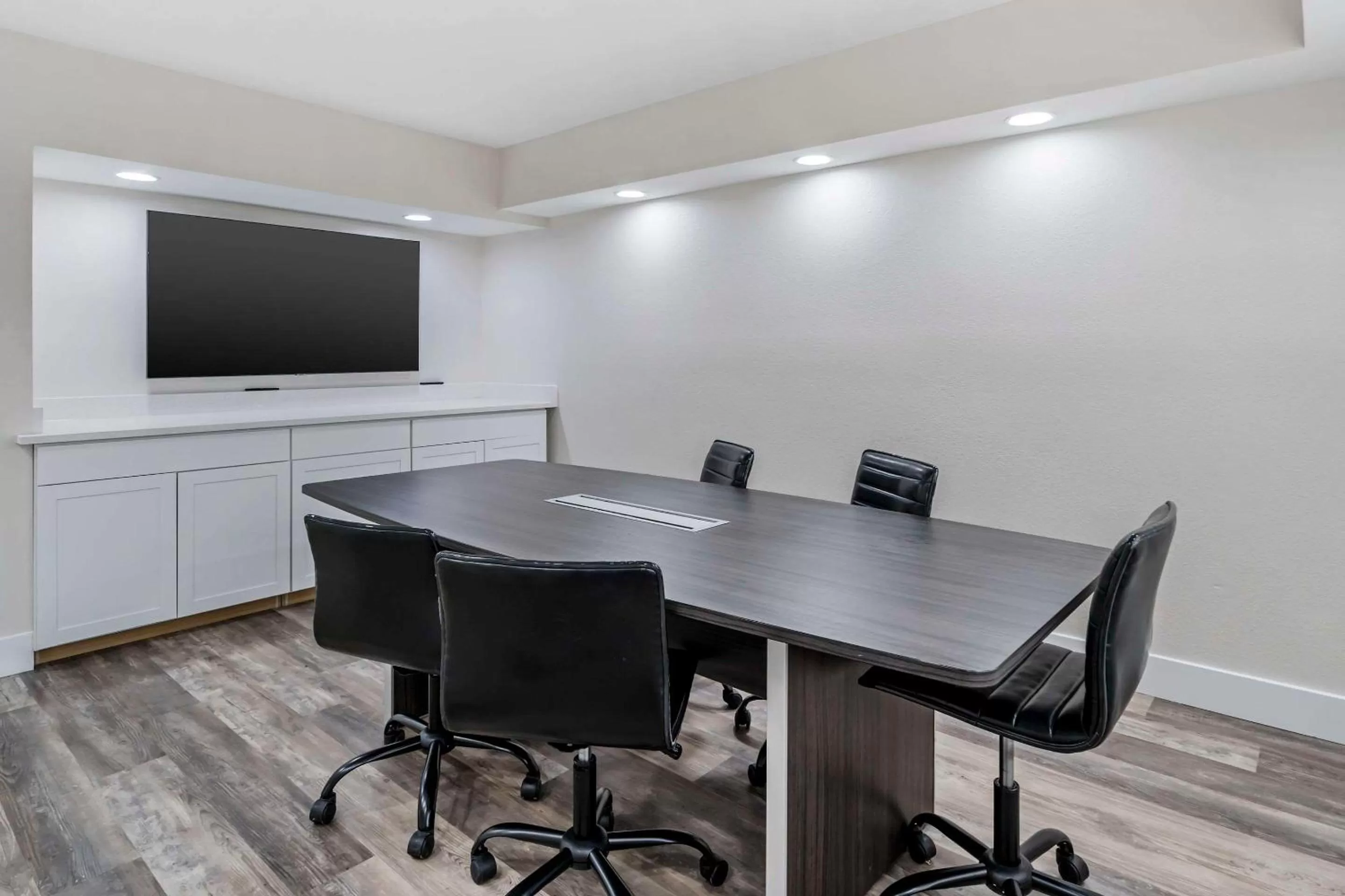 Meeting/conference room in Quality Inn & Suites Orlando East - UCF Area
