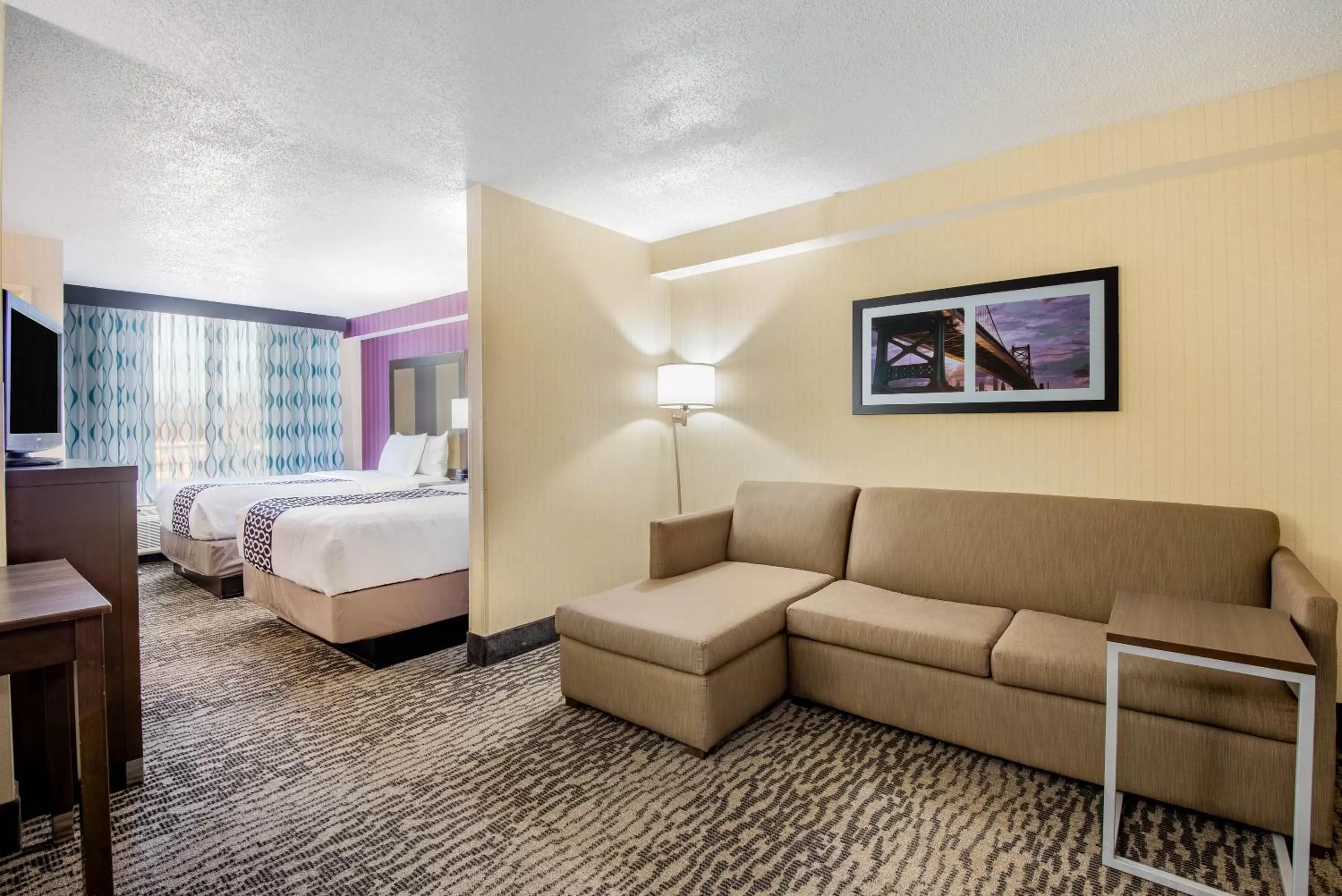 Bed in La Quinta by Wyndham Newark - Elkton