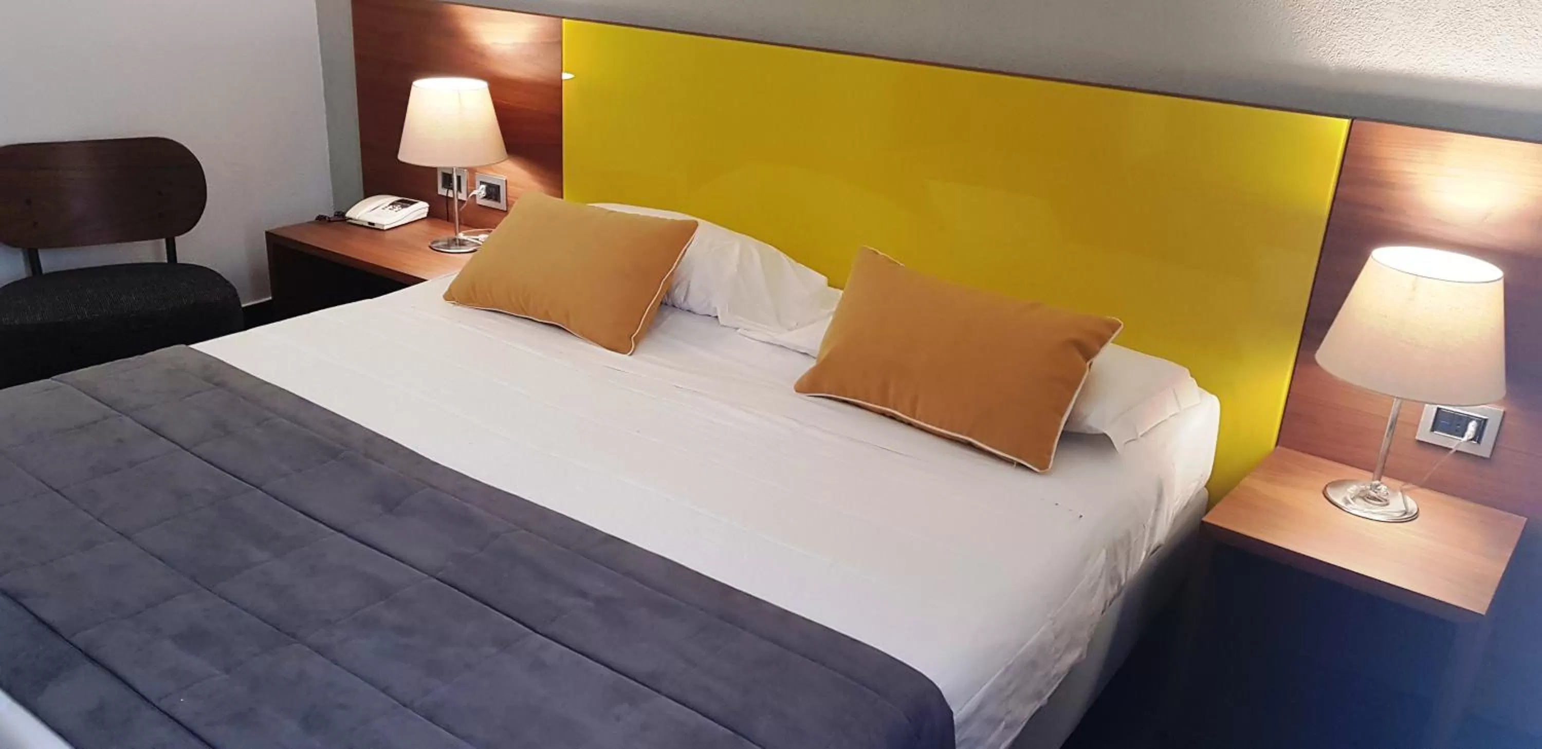 Bedroom, Bed in Hotel Sandalia